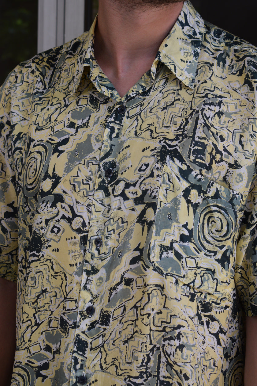 Vintage 100% Silk funky patterned shirt (XL)