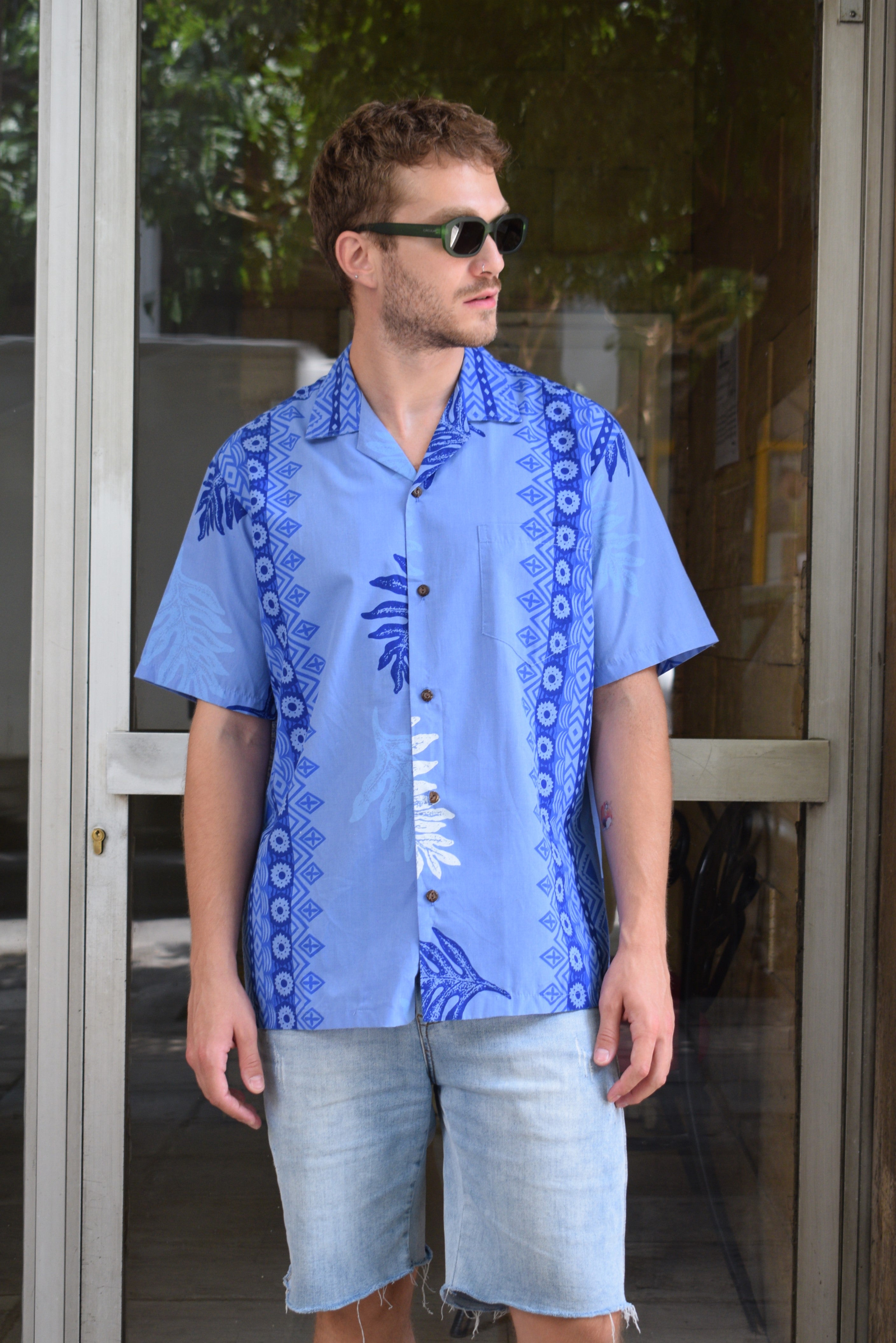 Vintage Hawain  shirt (L)