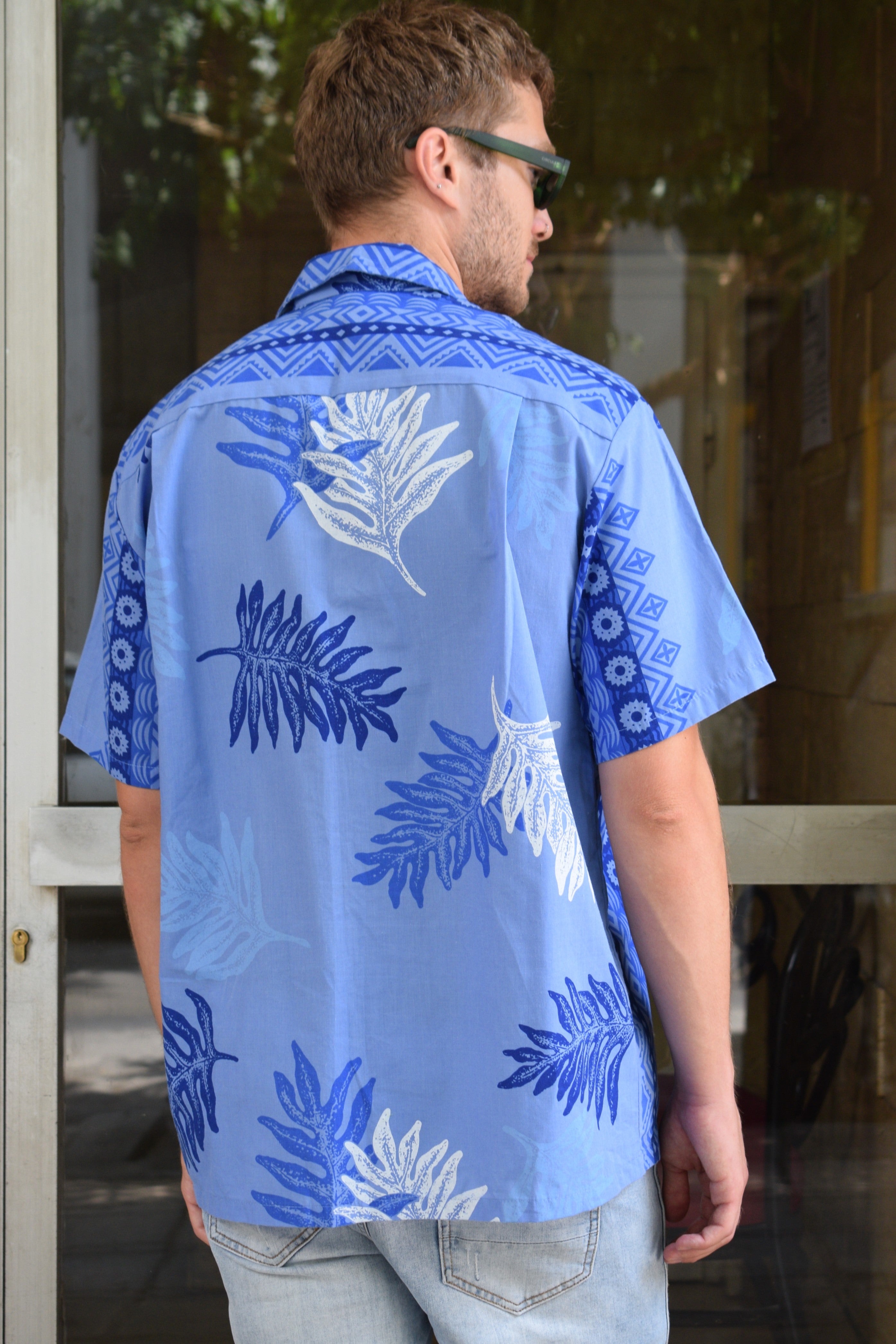 Vintage Hawain  shirt (L)
