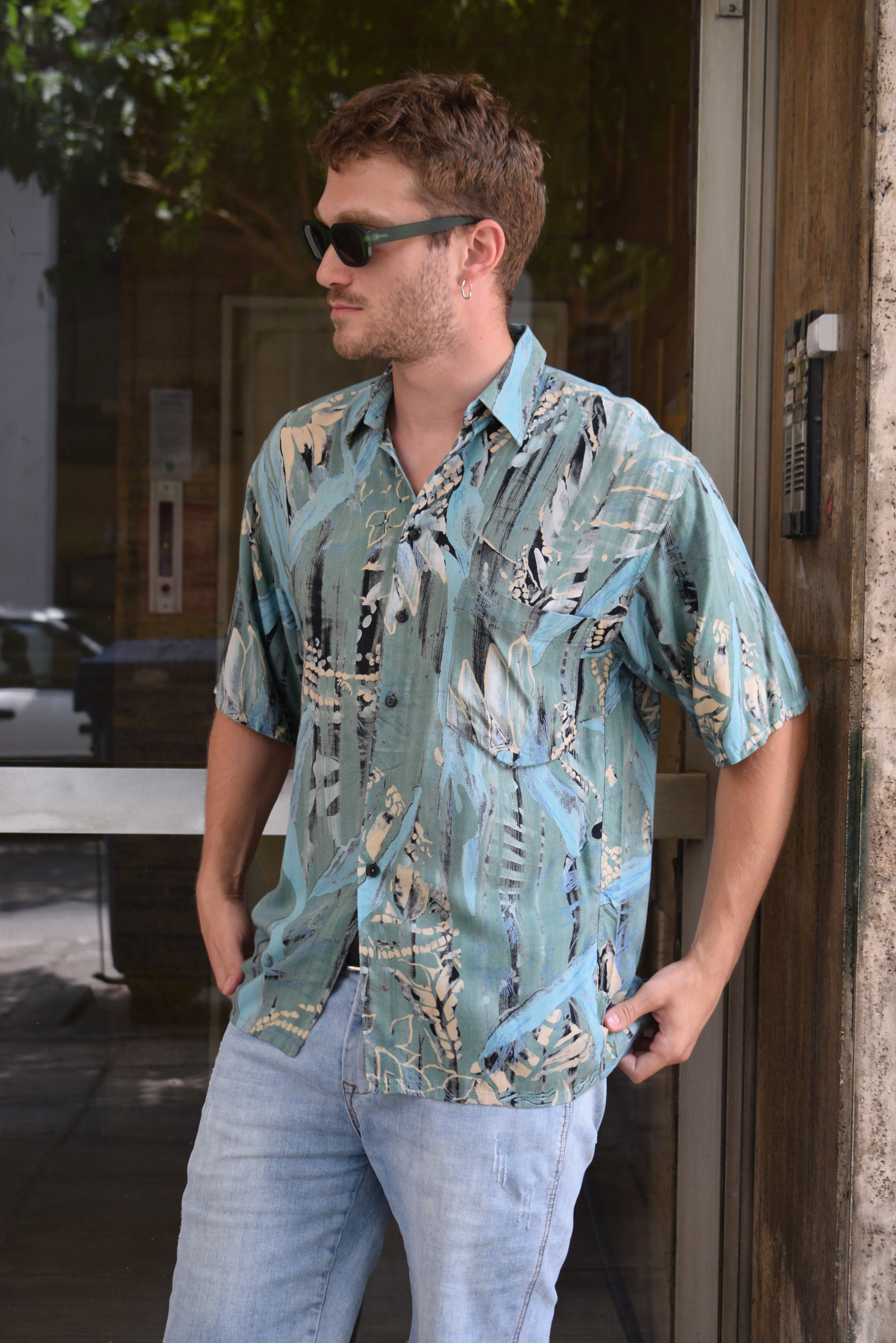 Vintage 90s style funky patterend shirt (L)