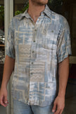 Vintage 90s style abstract print shirt (L)