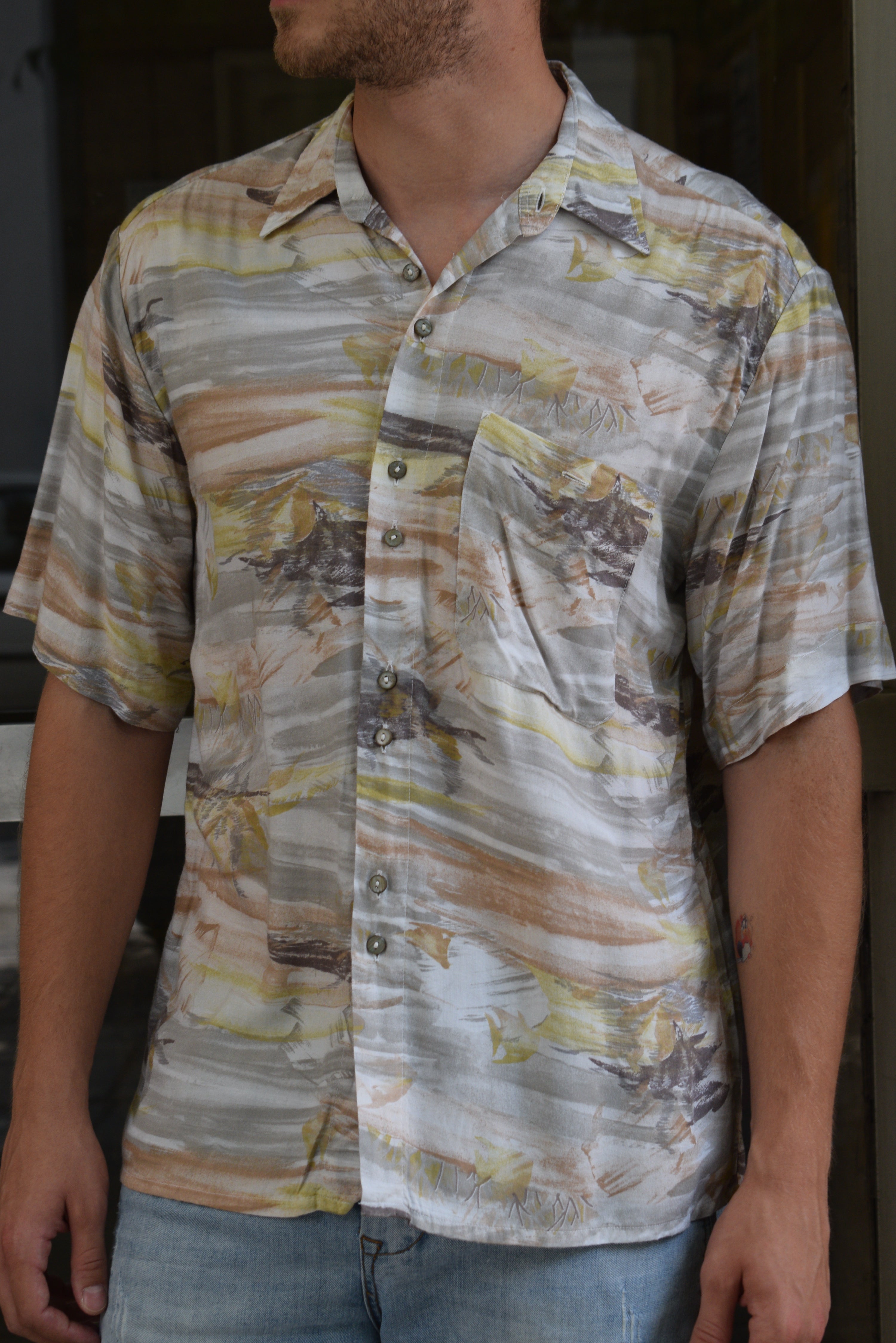 Vintage 90s style abstract print shirt (M)