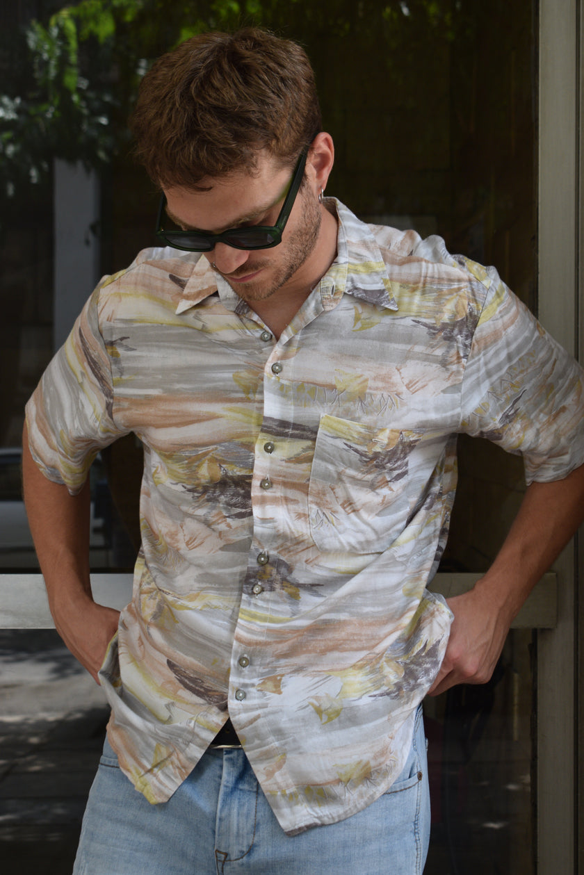 Vintage 90s style abstract print shirt (M)