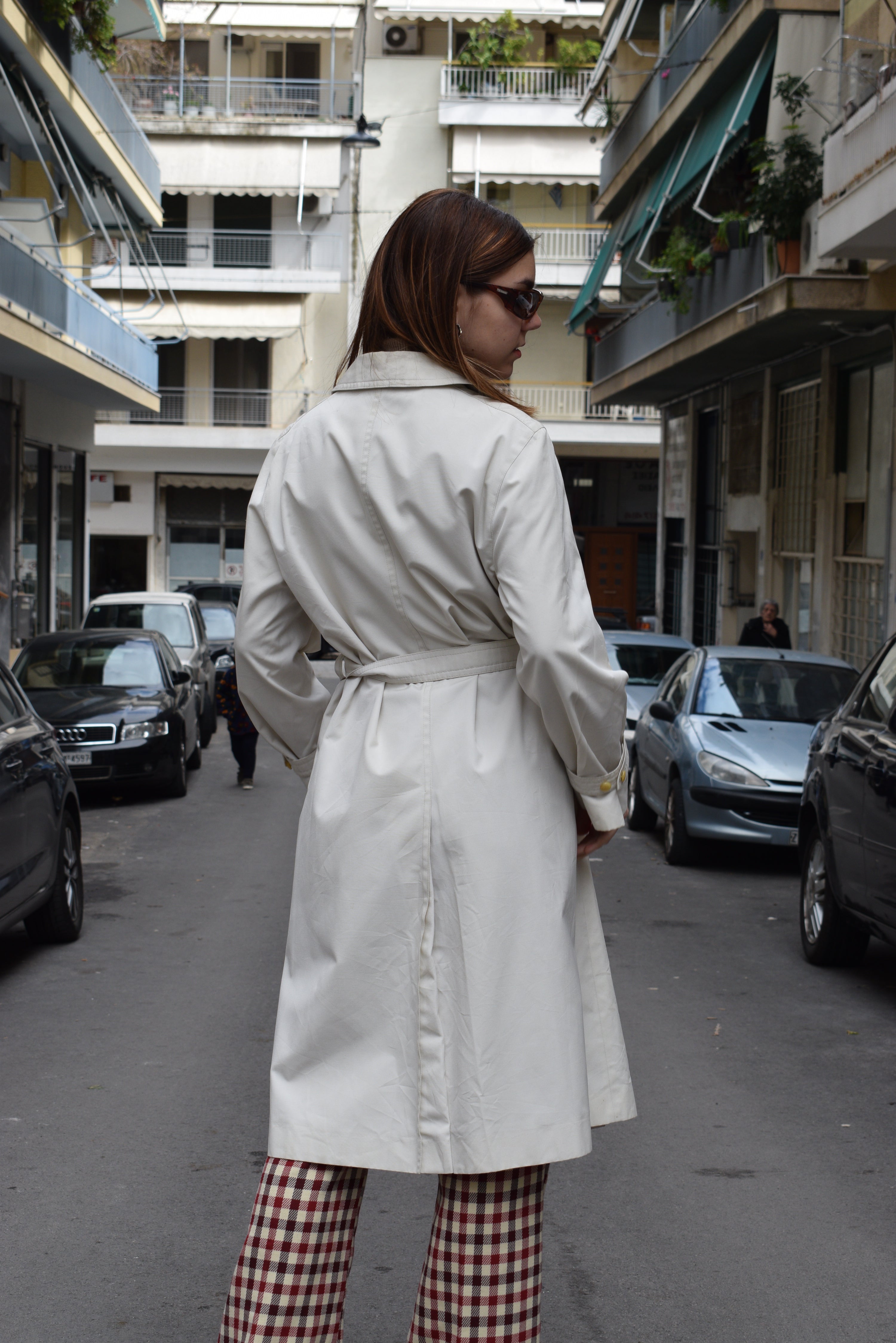 Gorgeous off-white trench coat