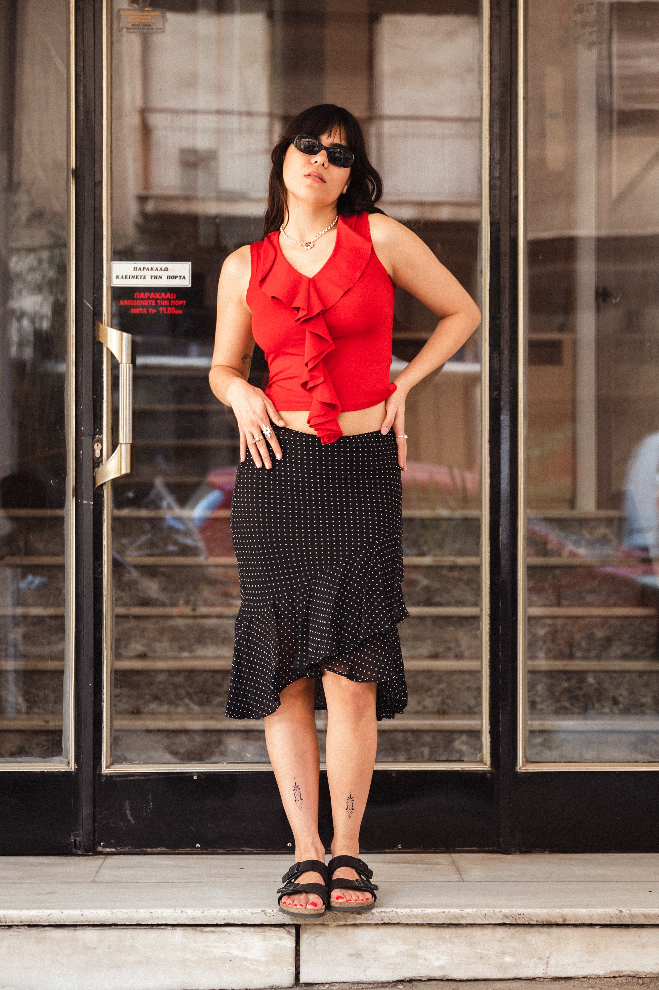 Super cute top with raffling