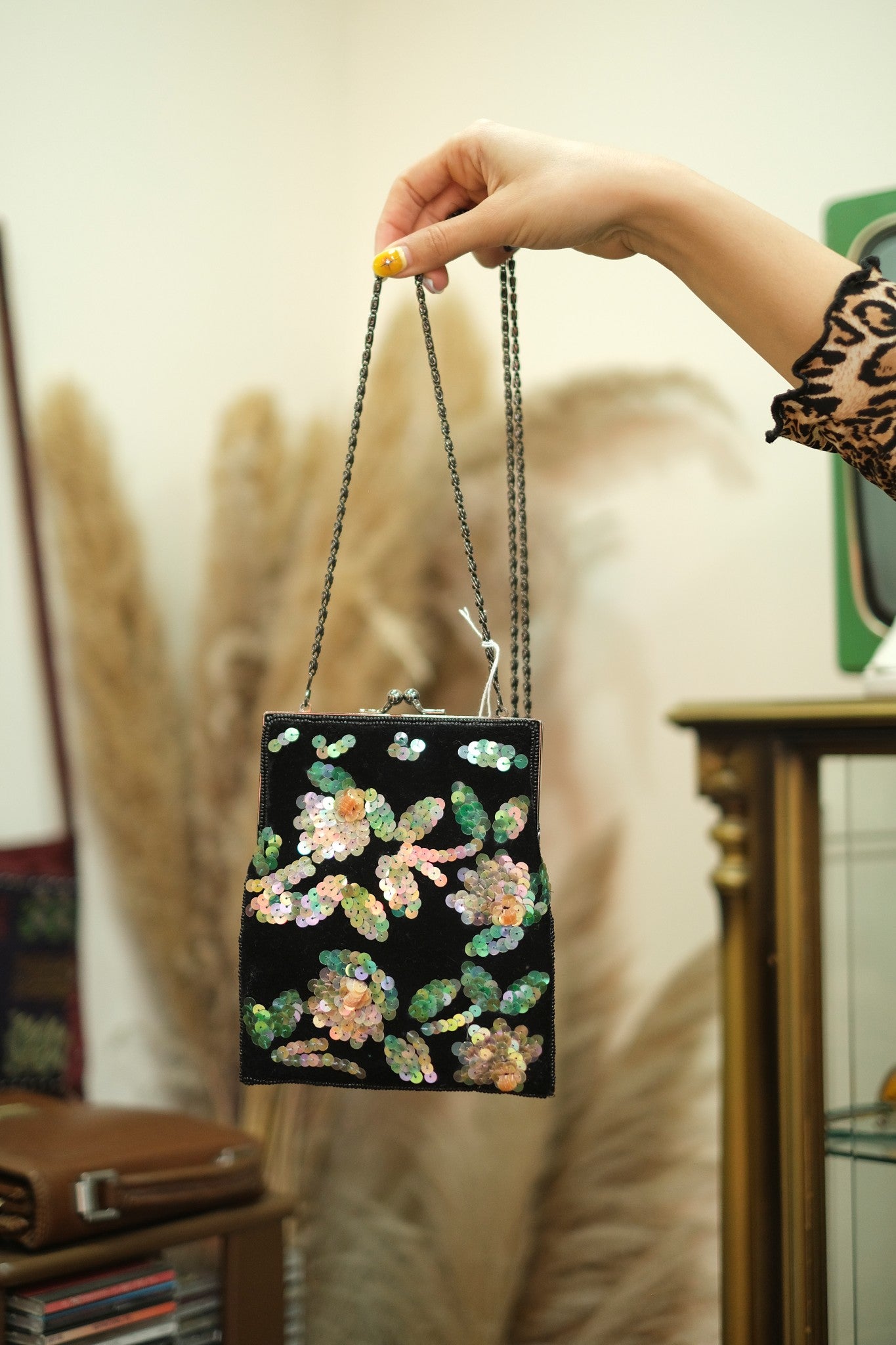 Deadstock retro style mini velvet bag with sequin flowers