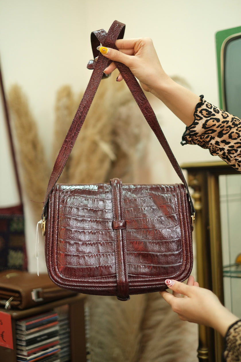 Vintage cross body bag