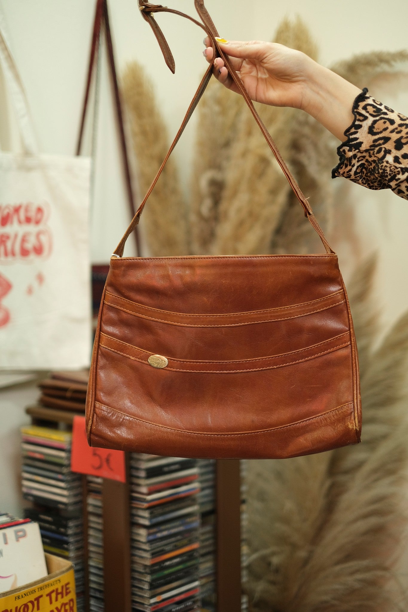 Vintage cross body bag