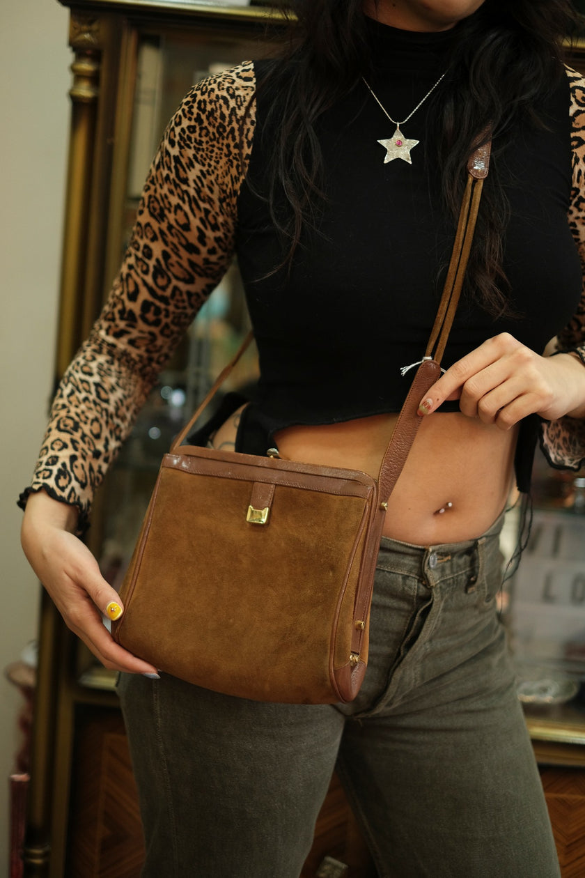 Vintage leather bag
