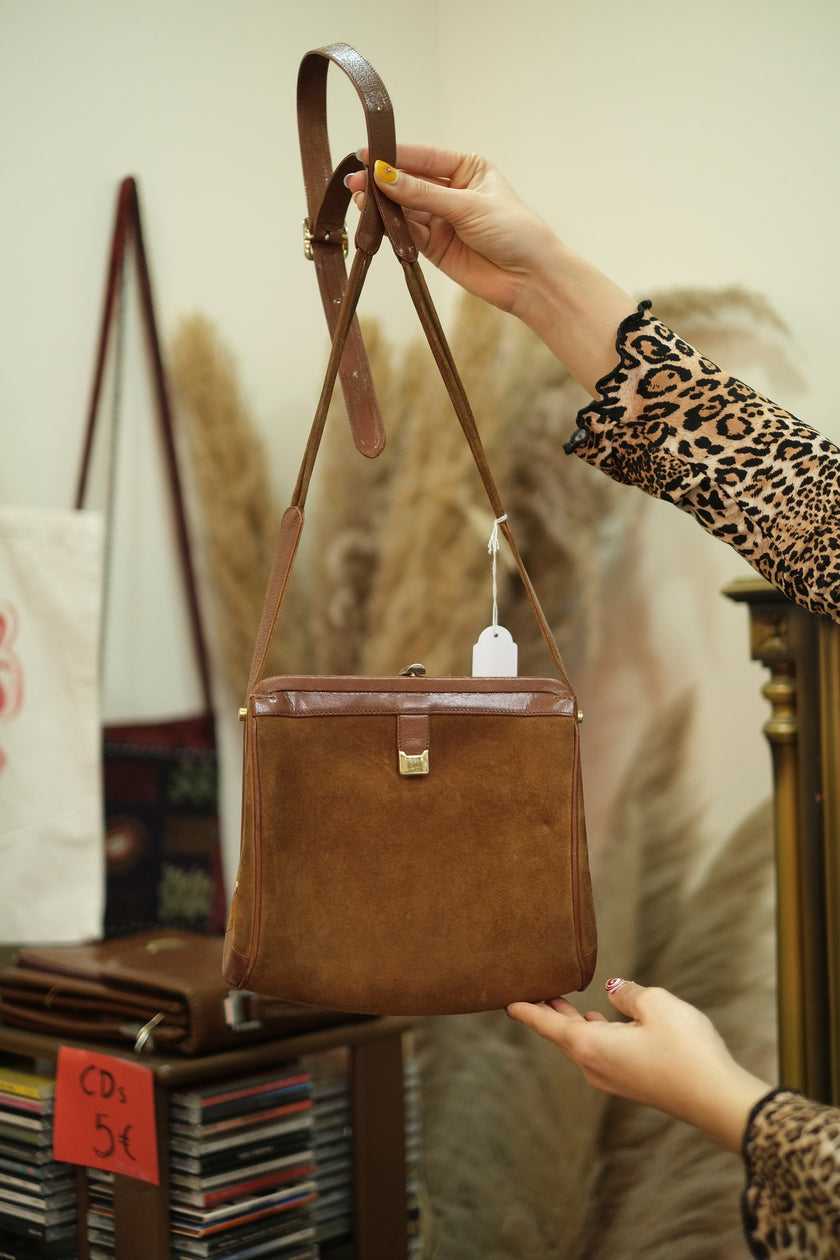 Vintage leather bag
