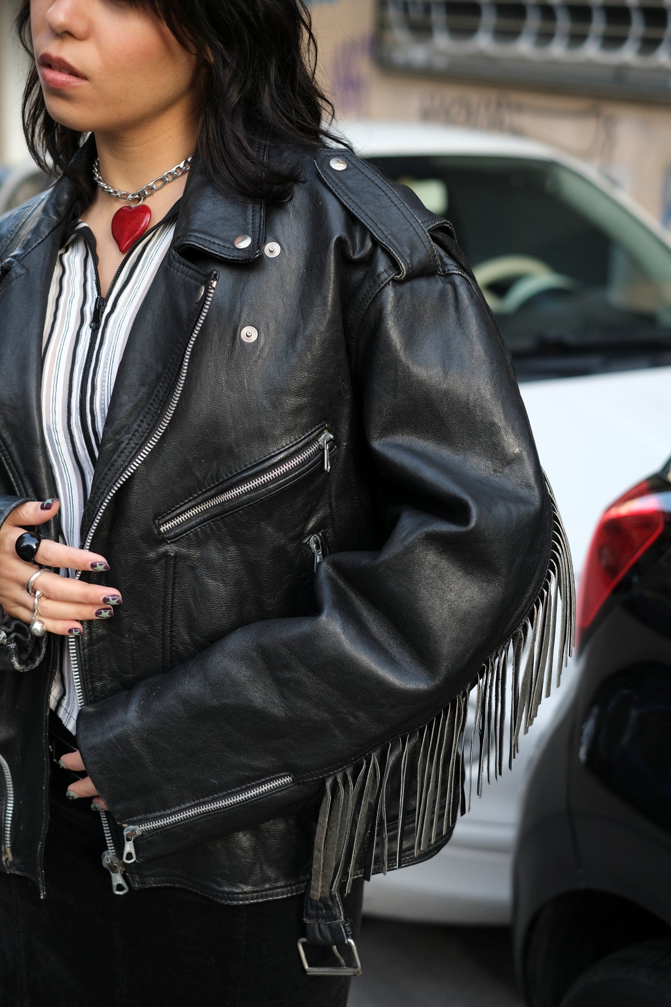 Stunning Men's perfecto leather jacket with fringe details (XL)