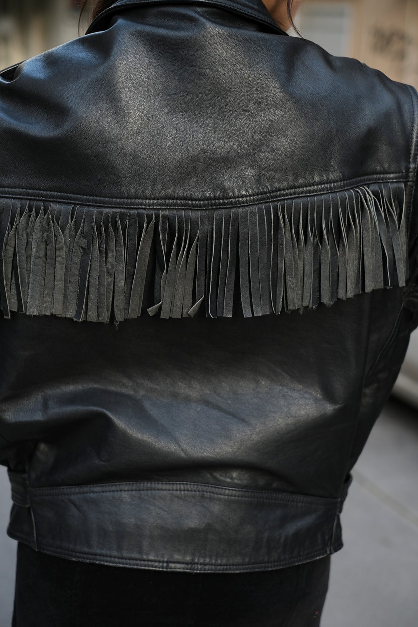 Stunning Men's perfecto leather jacket with fringe details (XL)