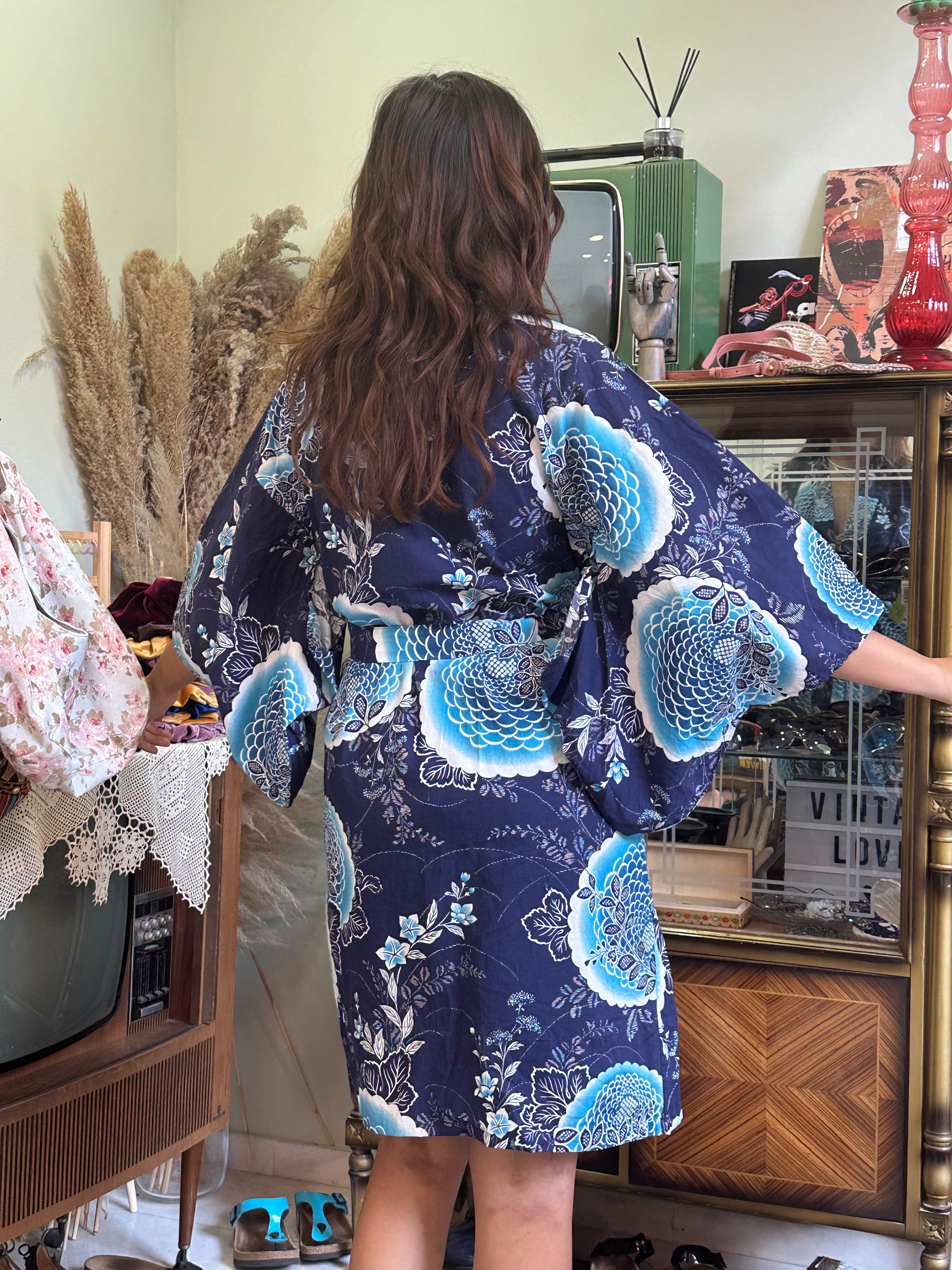 Vintage patterned cotton yukata robe with belt