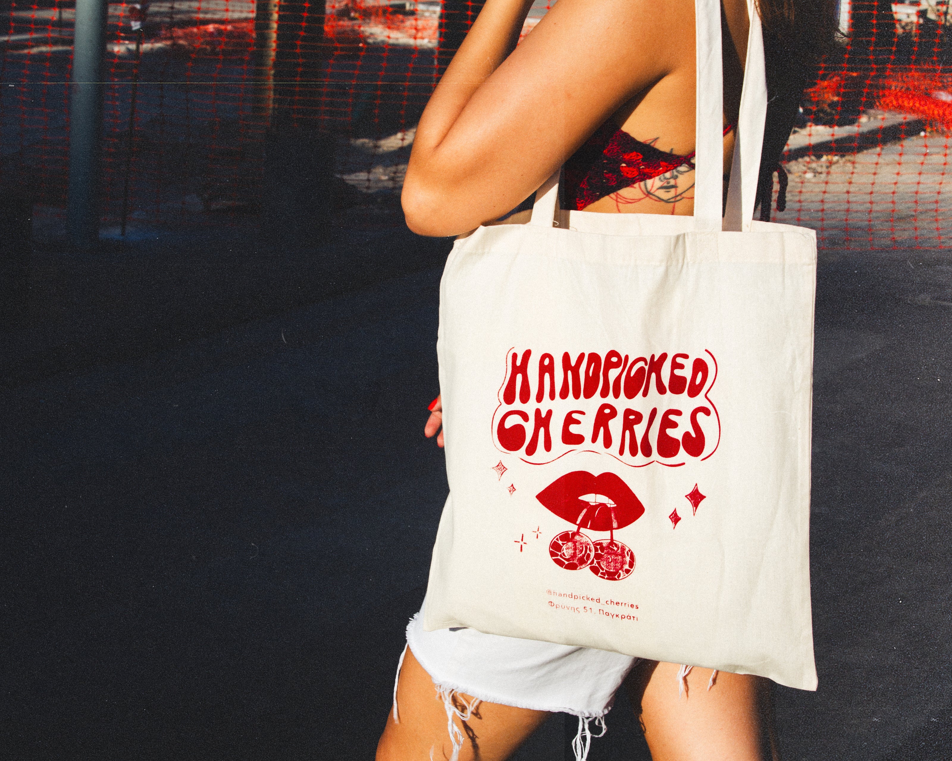 “Handpicked Cherries” logo bag