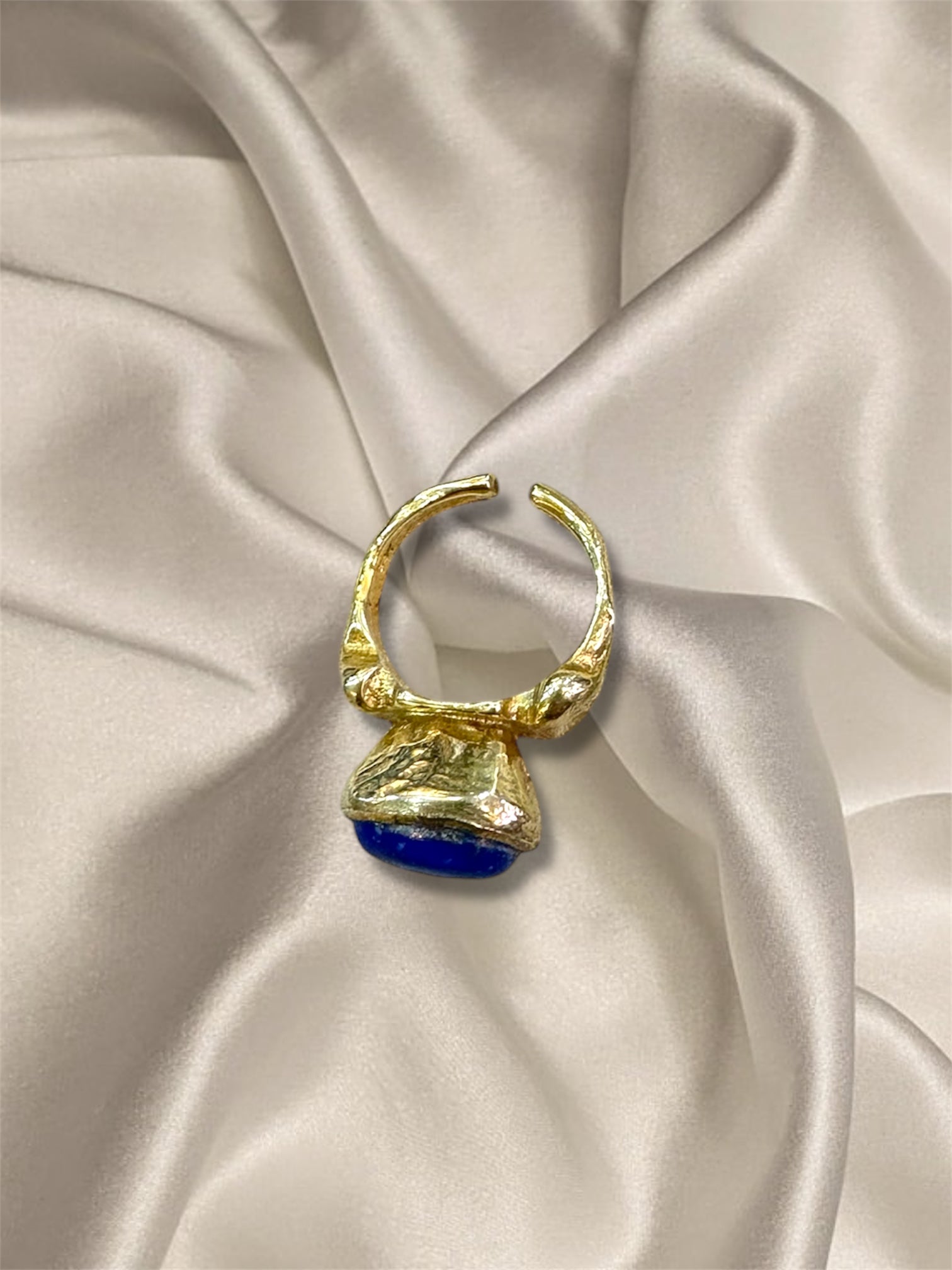 Kimilio Pompei gold plated silver 925 ring with Lapis Lazuli stone (open back - adjustable size)