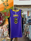 Nike Jordan Men's Los Angeles Lakers LeBron James Swingman Jersey (S)