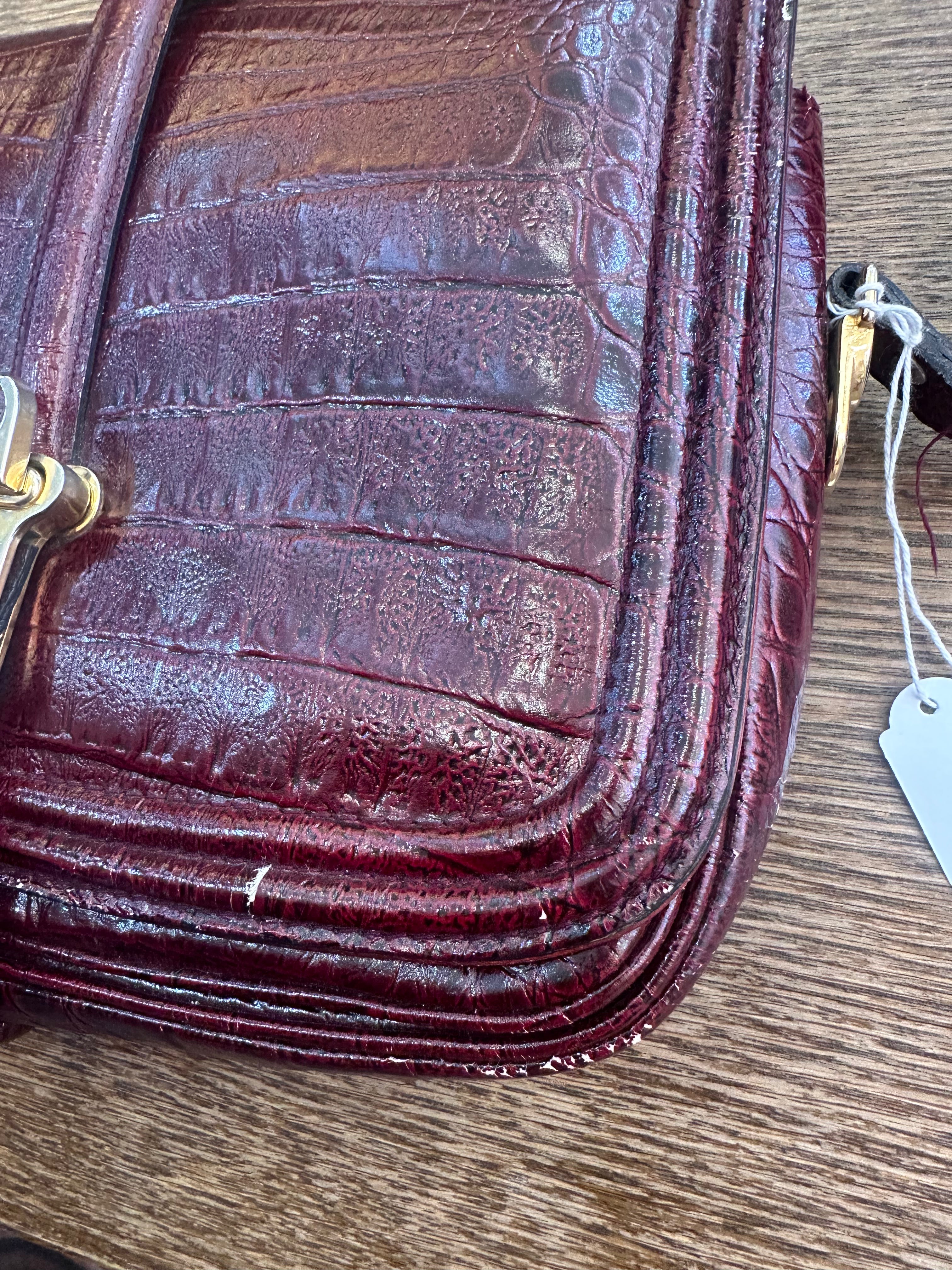 Vintage cross body bag