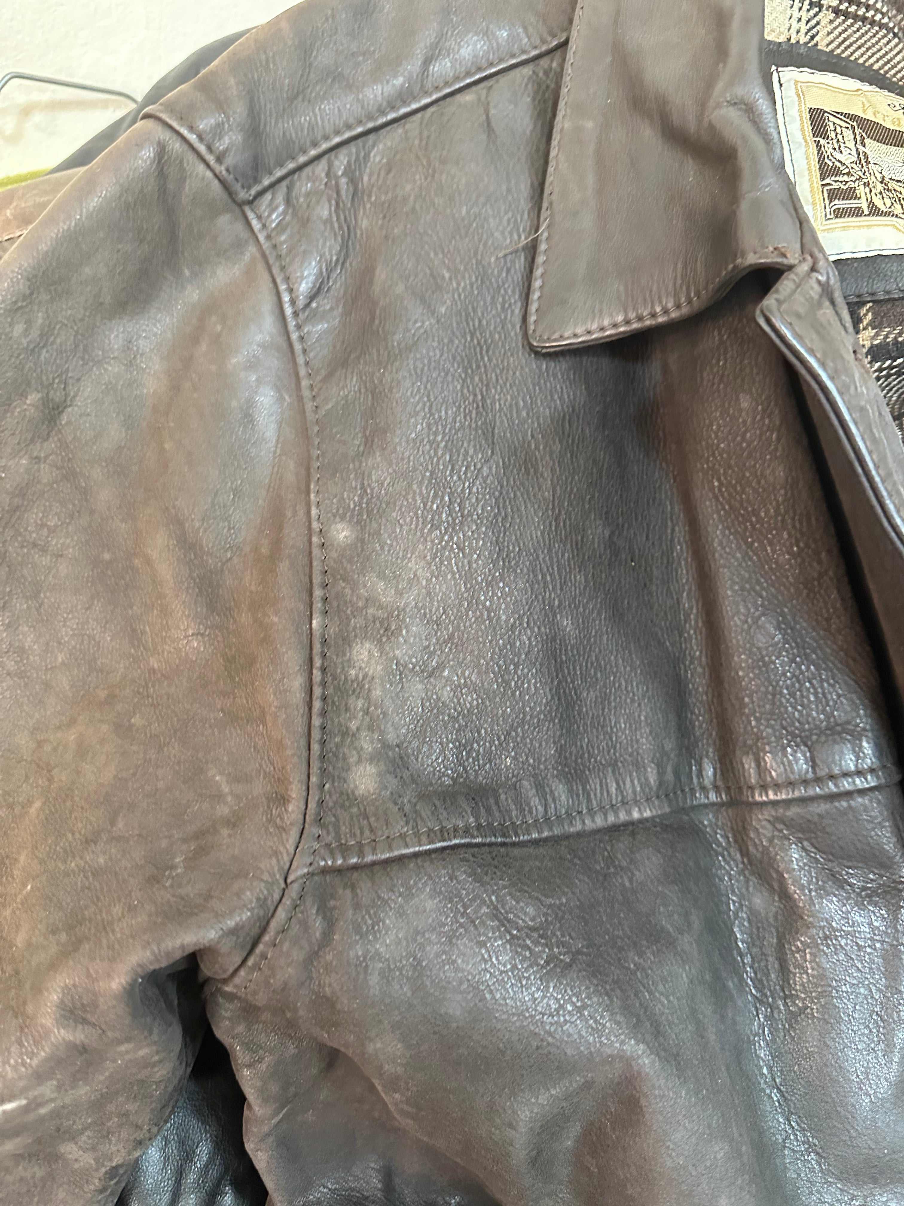 Vintage Men’s genuine leather jacket