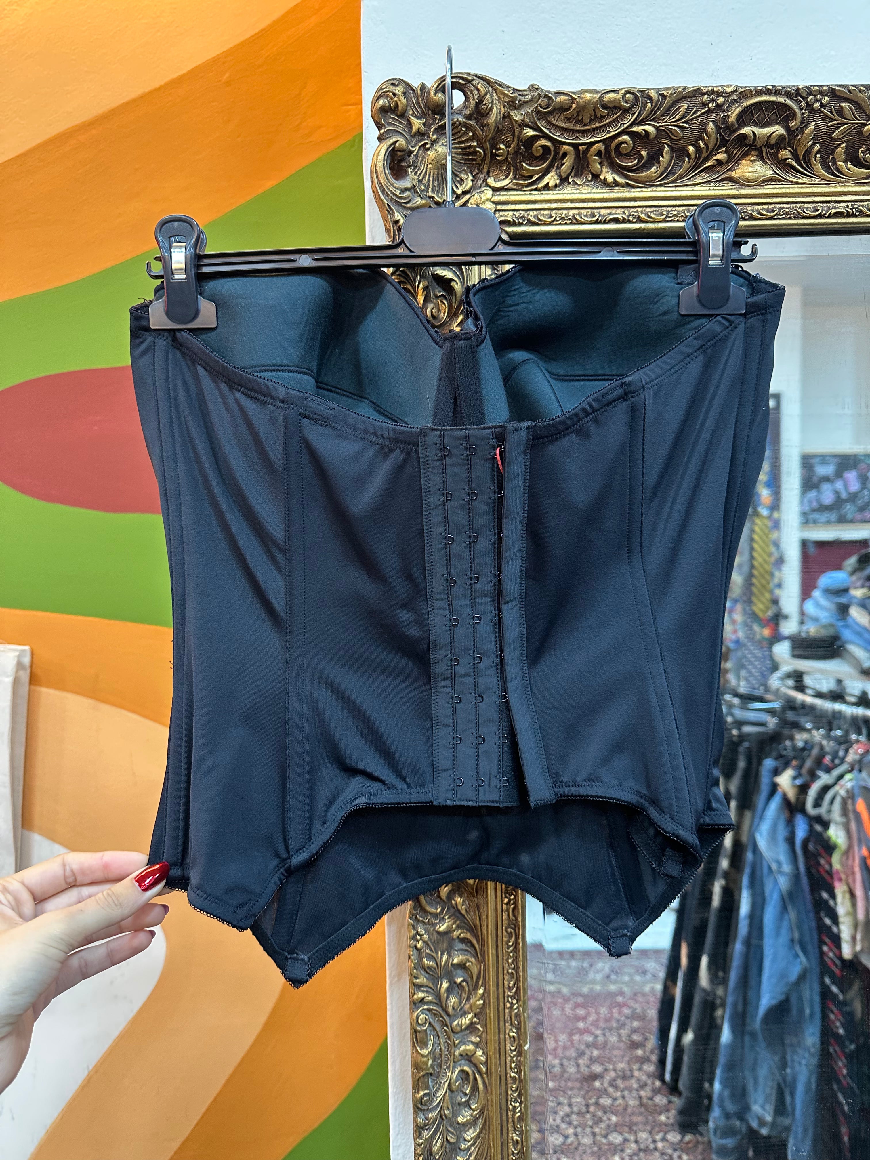 Super hot corset top (95E)