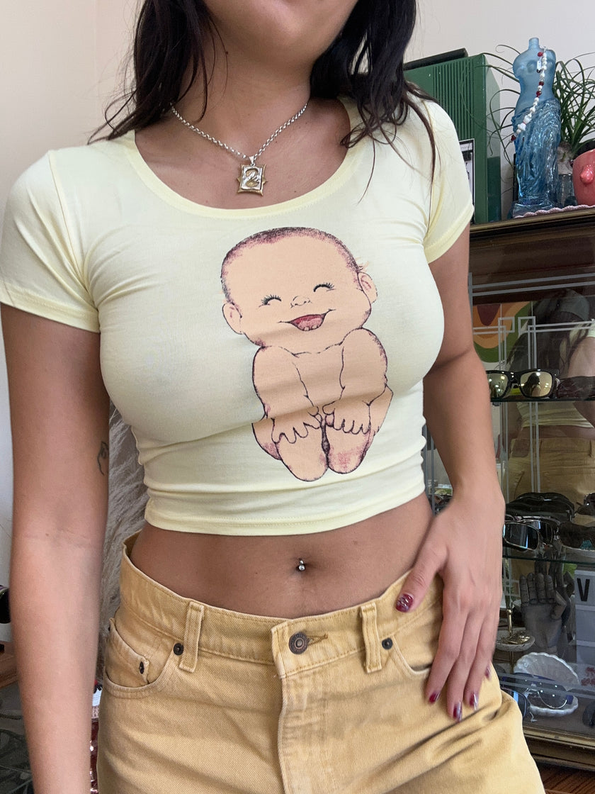 Super cute deadstock graphic baby tee (yellow)