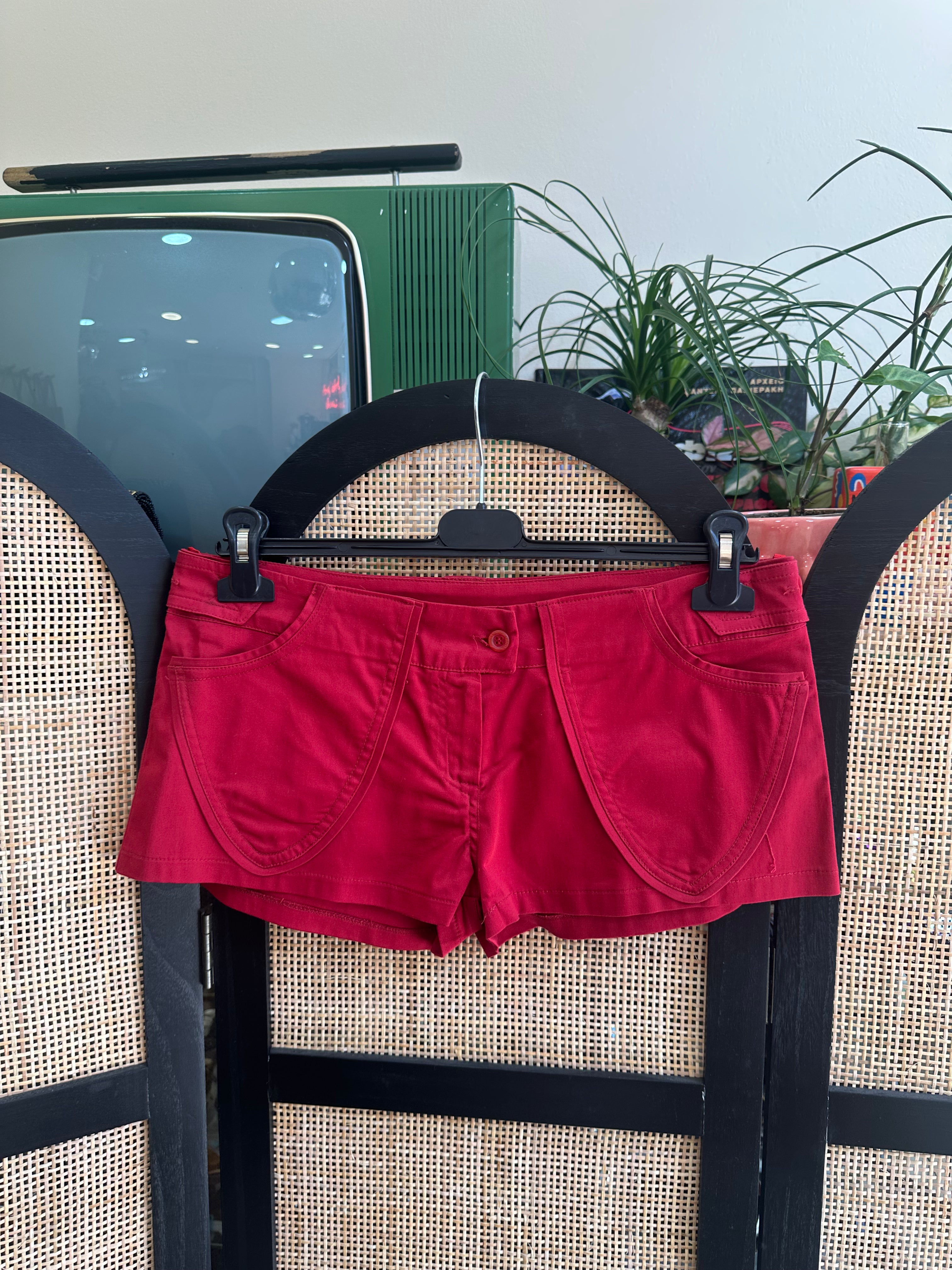 Super hot deadstock red shorts