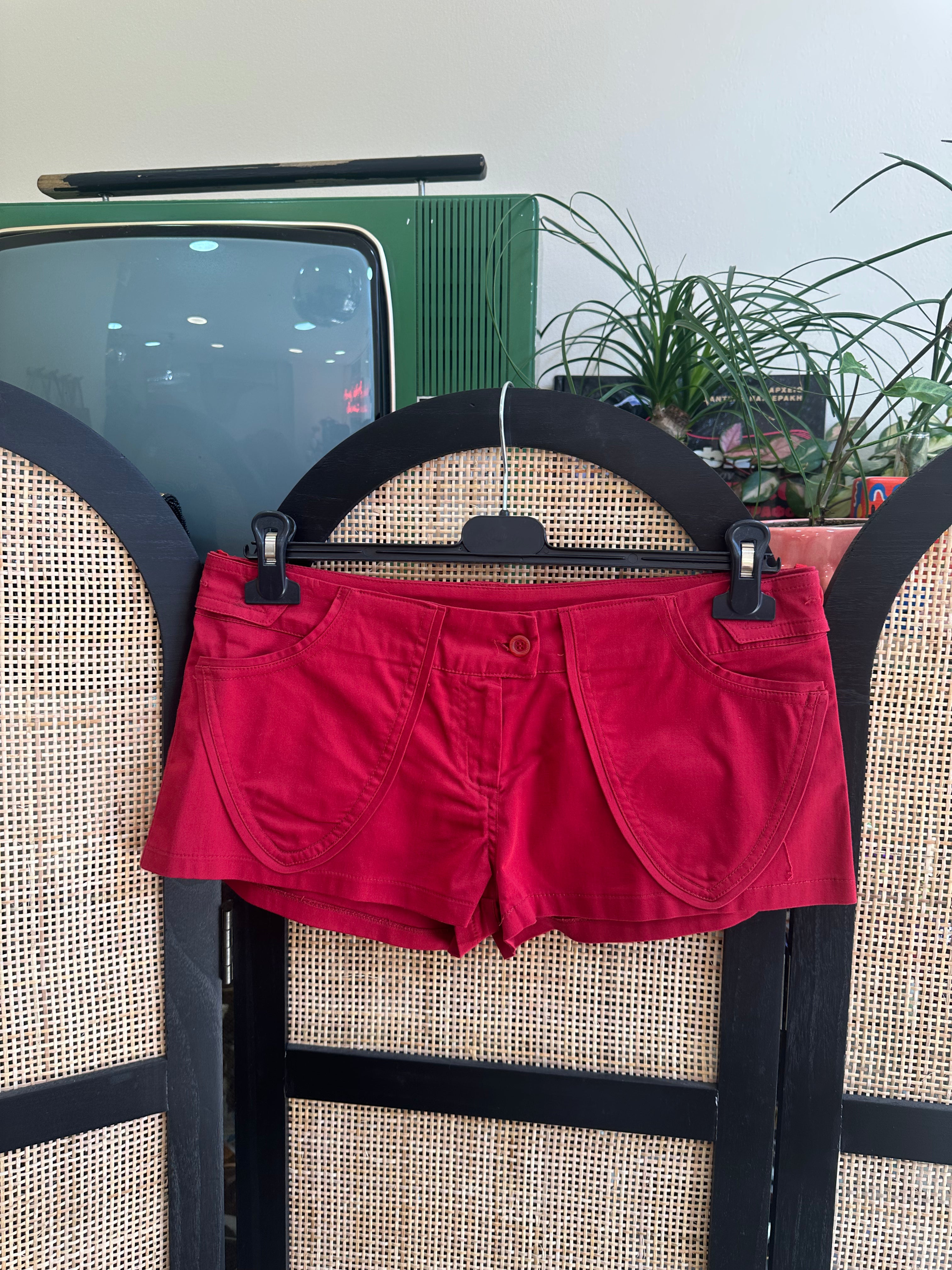 Super hot deadstock red shorts