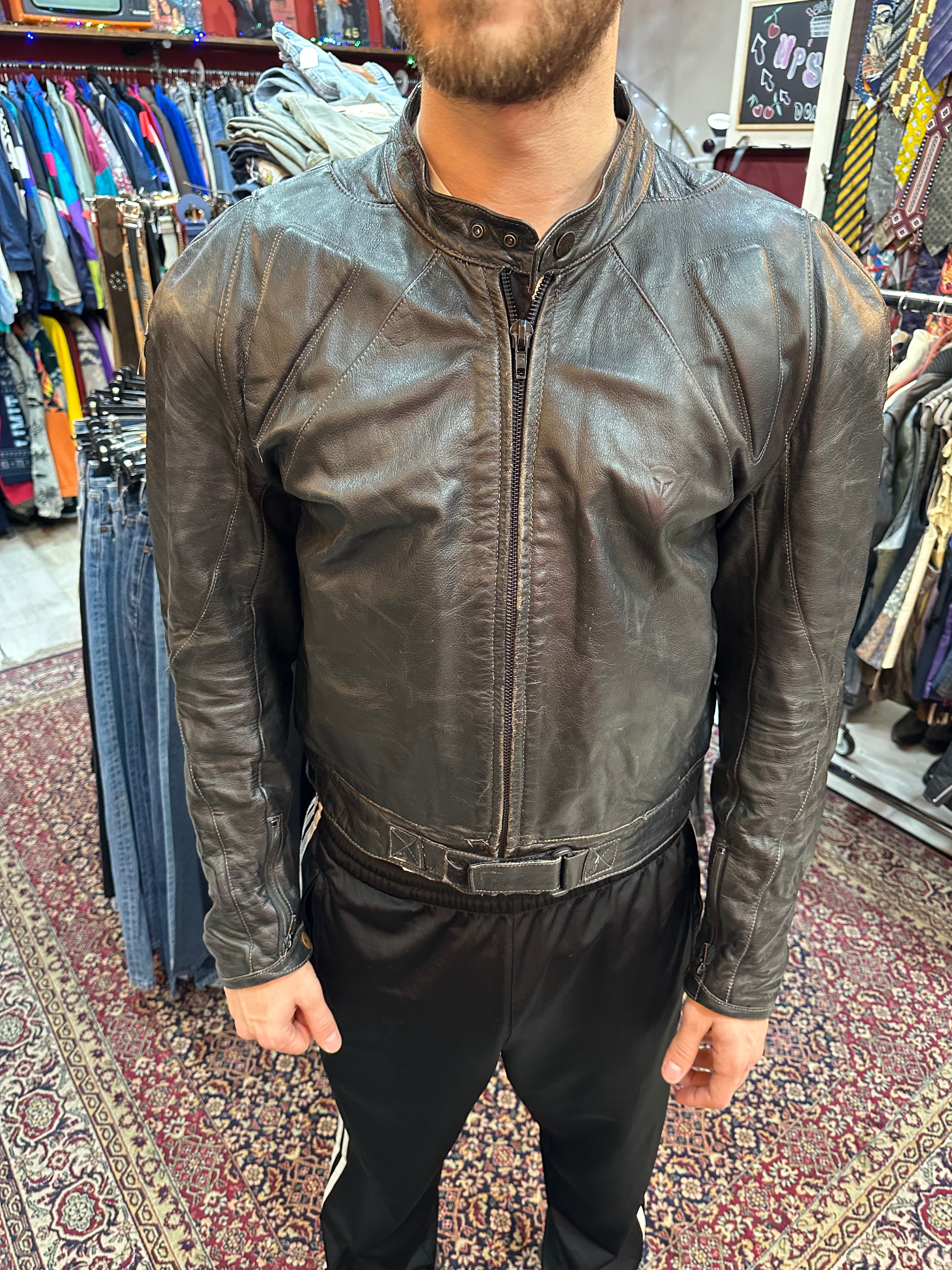 Dainese Men’s leather motorcycle jacket (XL)