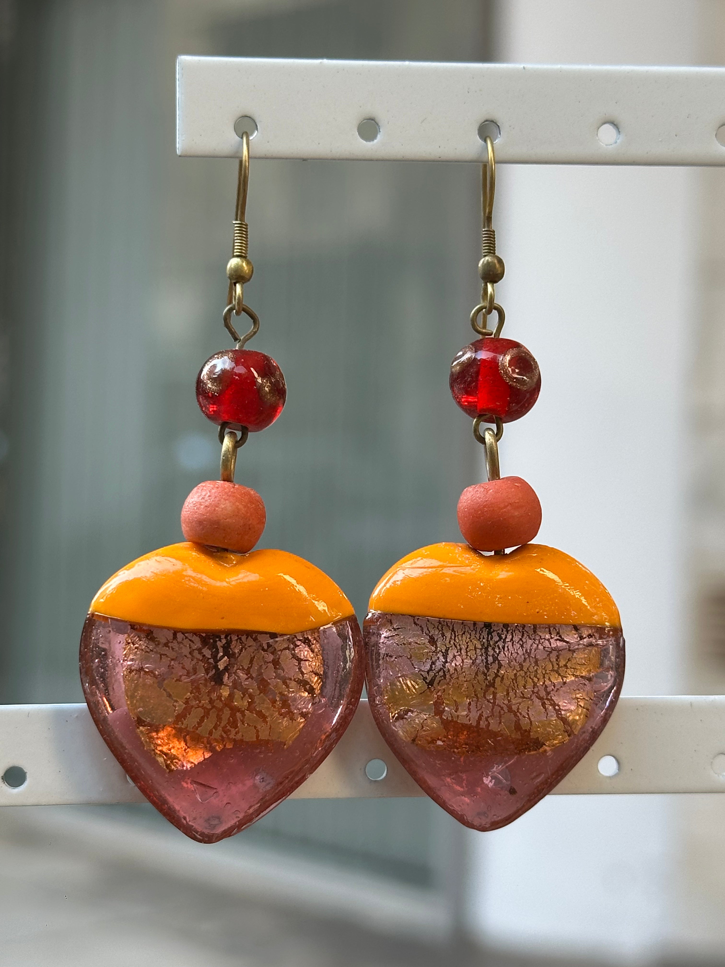 Deadstock Y2K heart earrings