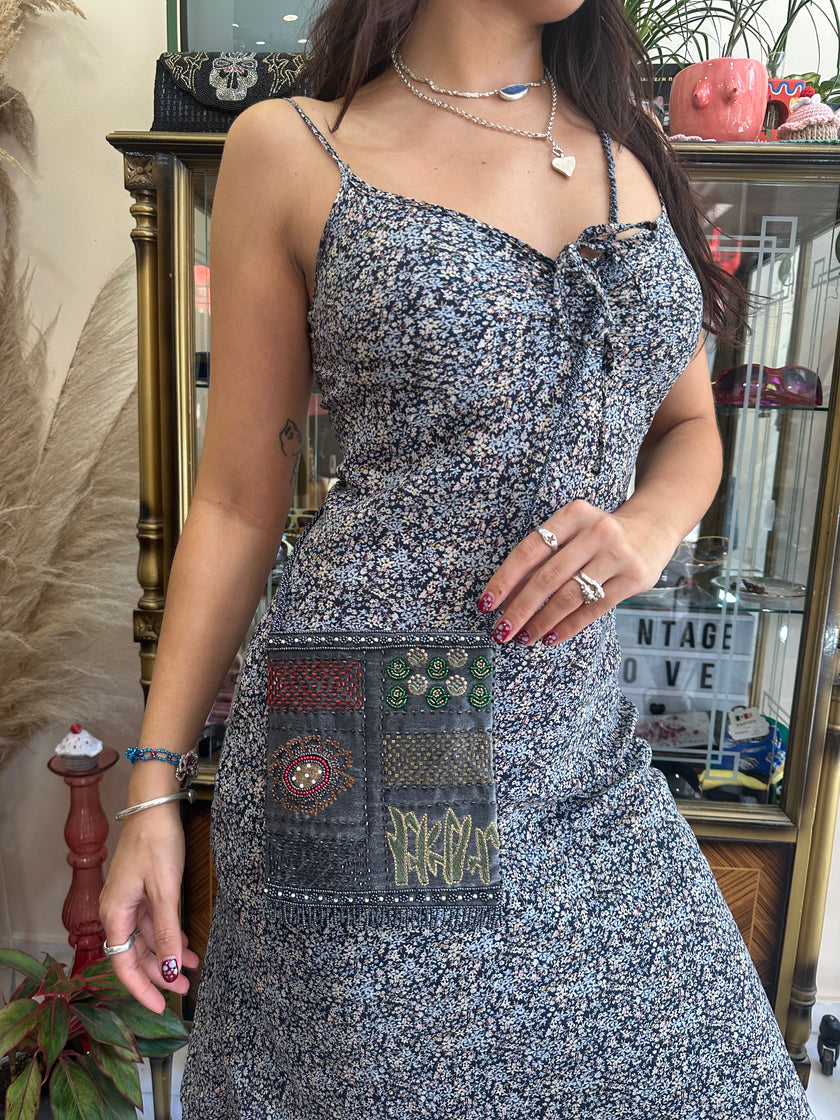 Stunning deadstock beaded cross body mini bag (grey)