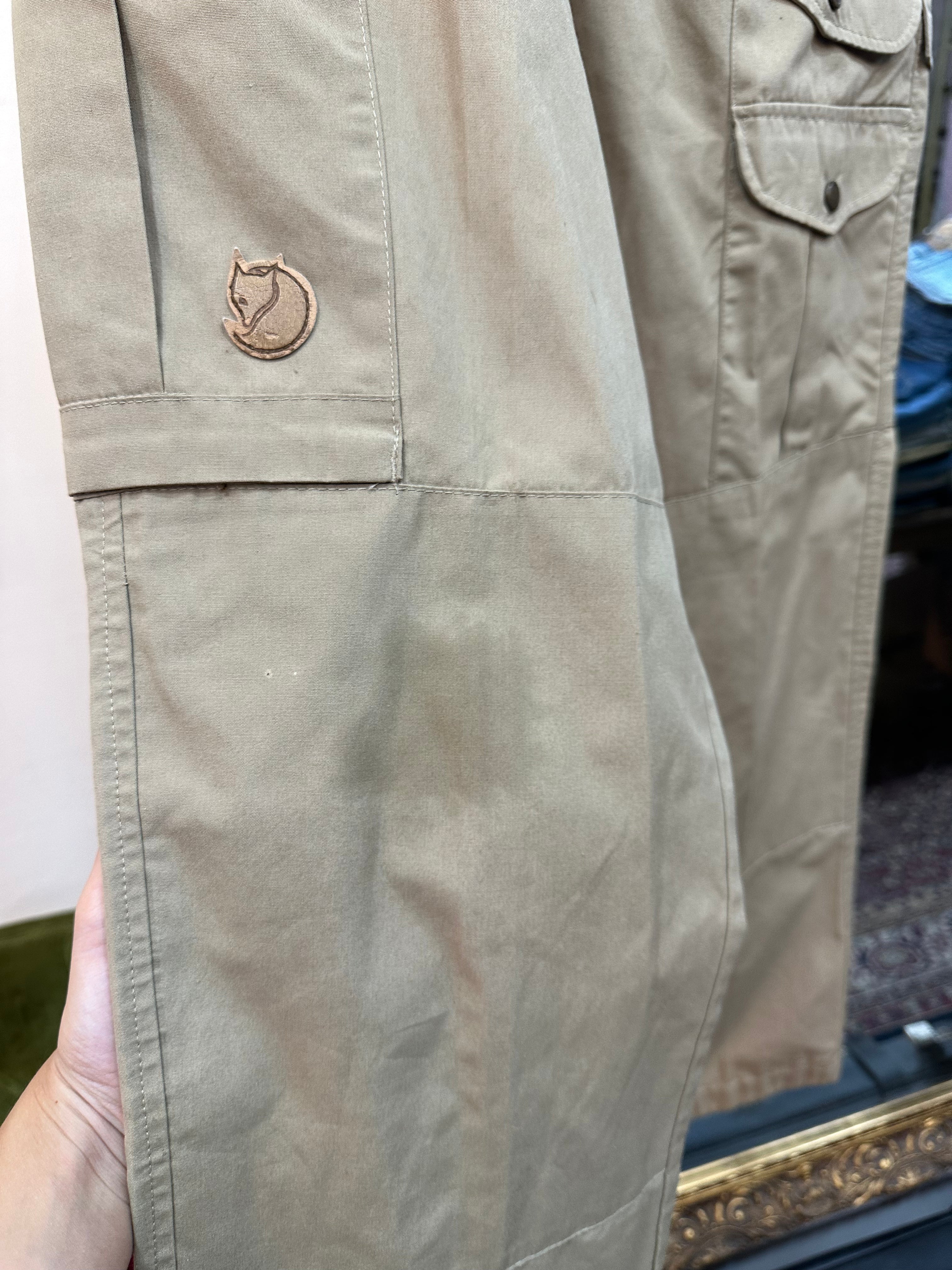 FJALL RAVEN cargo pants