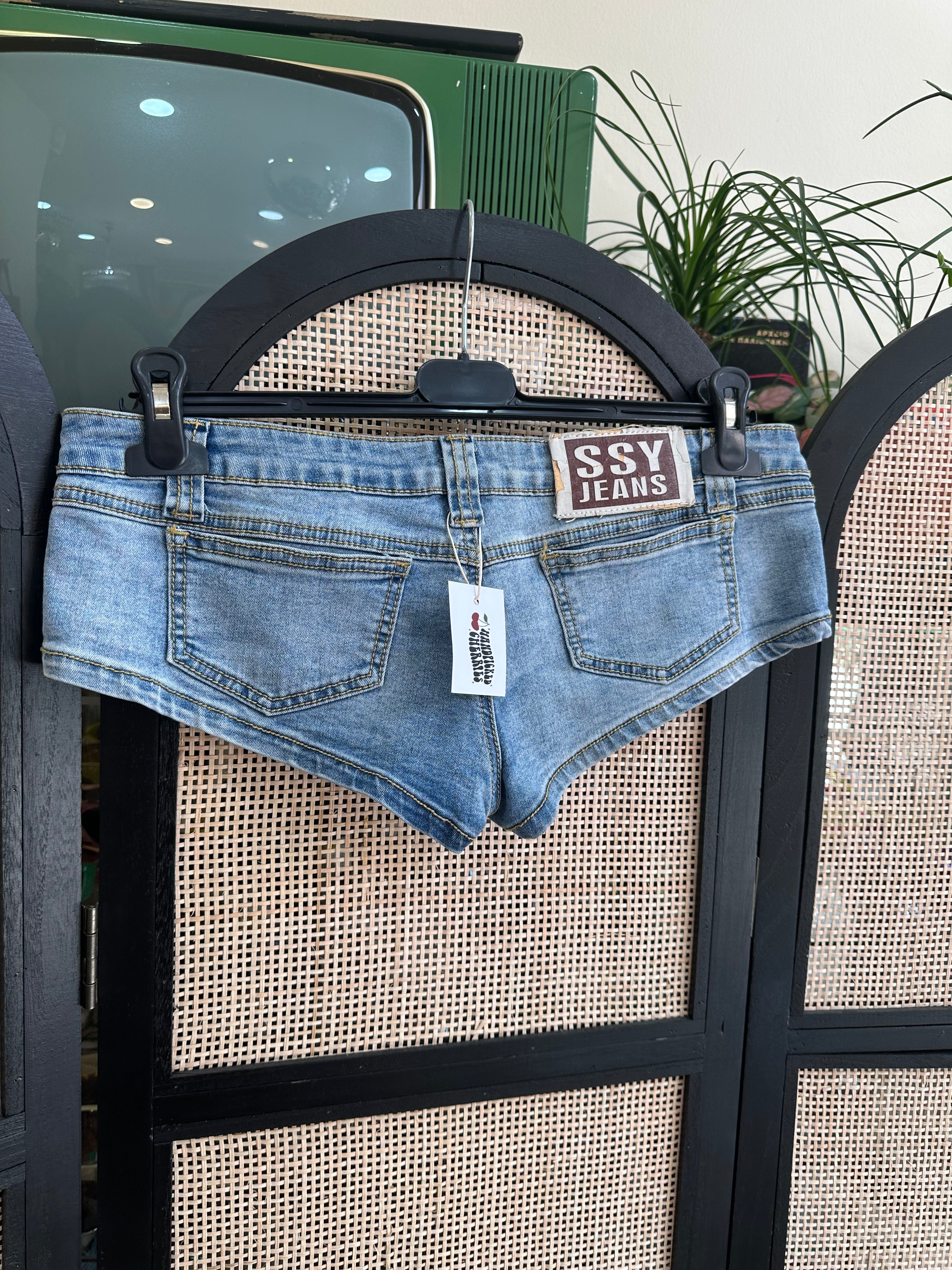 Super hot booty shorts