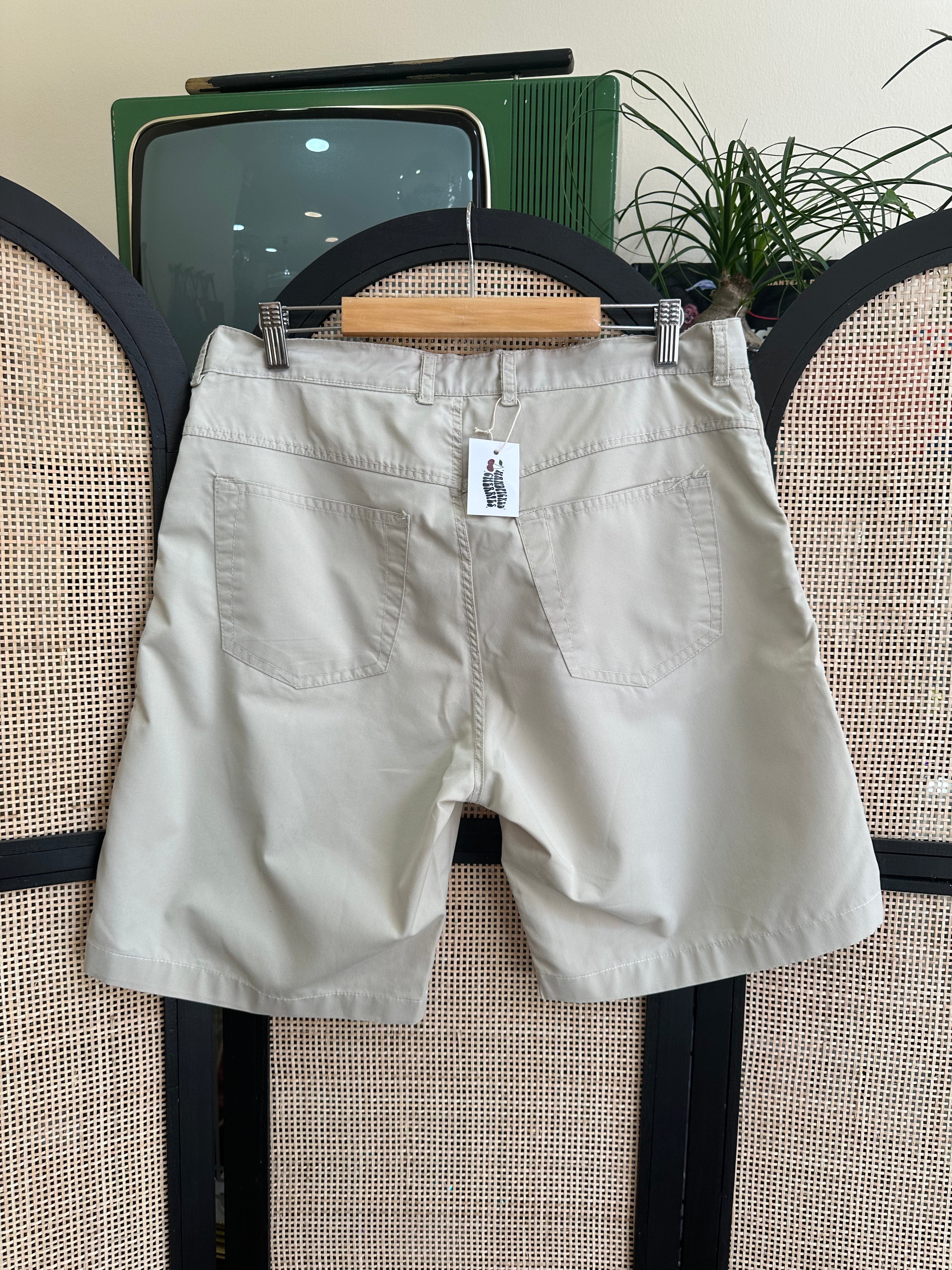 Beige Bermuda shorts