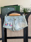Super cute denim low waisted shorts