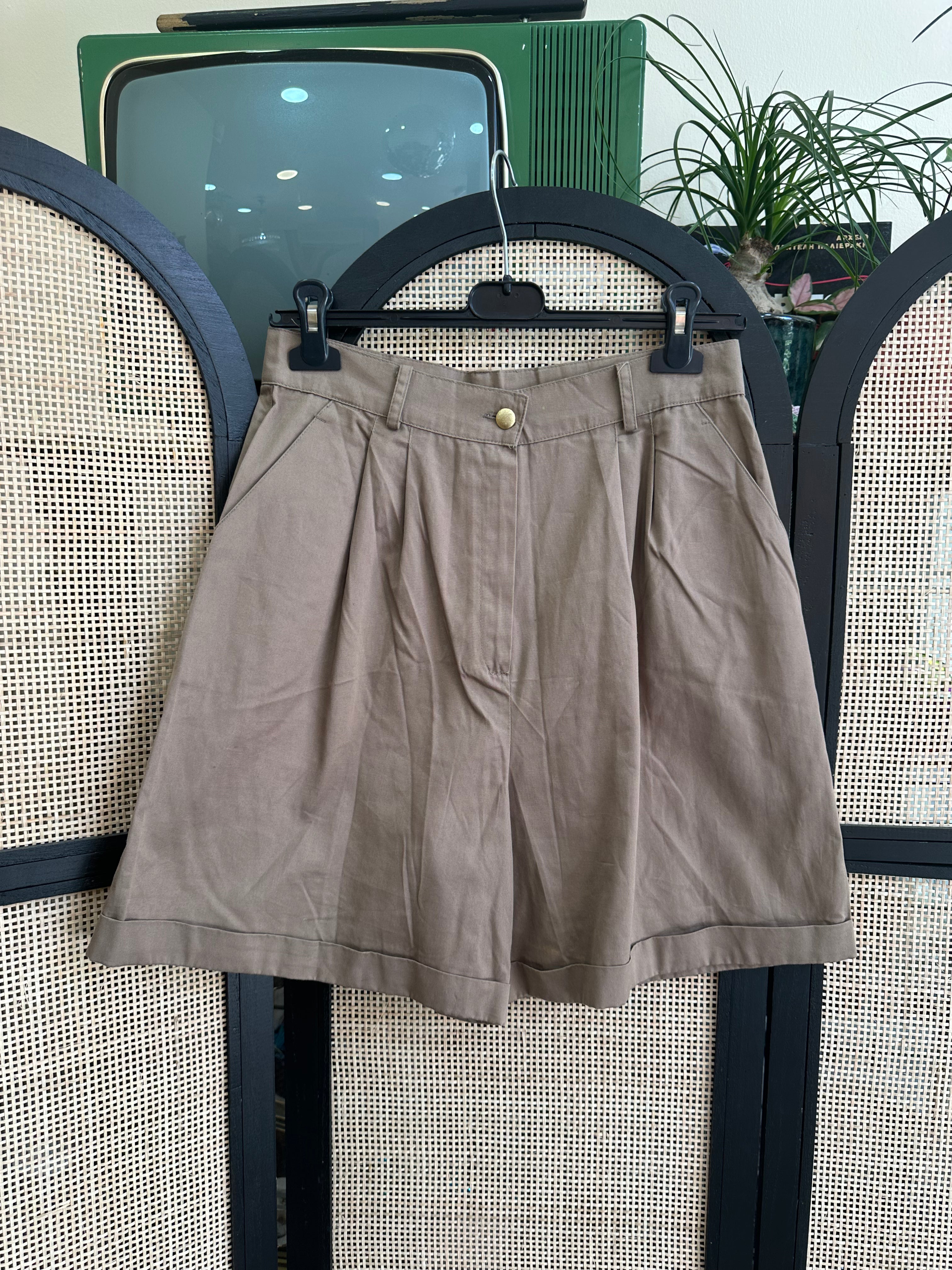 Vintage high waisted shorts
