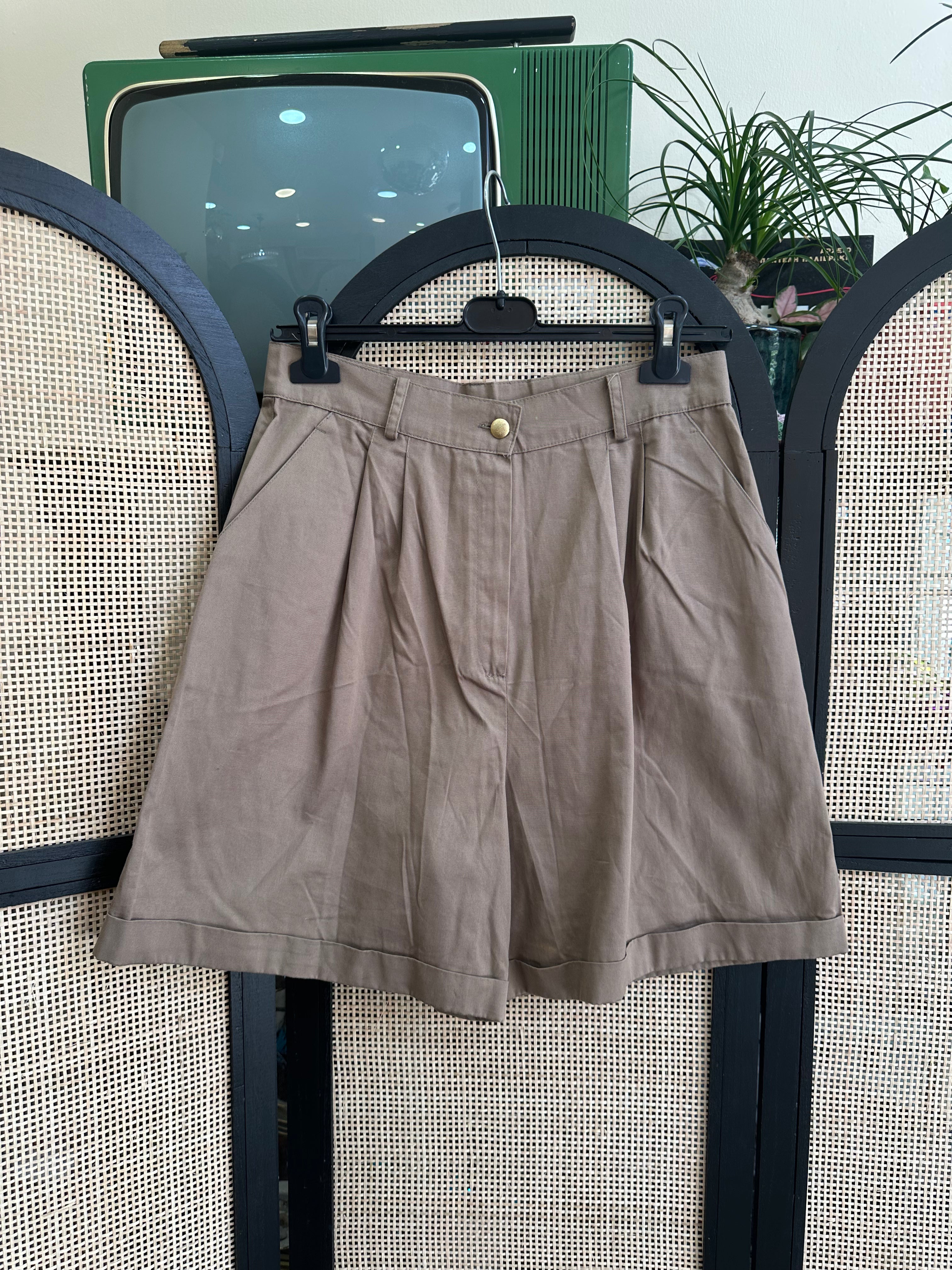 Vintage high waisted shorts