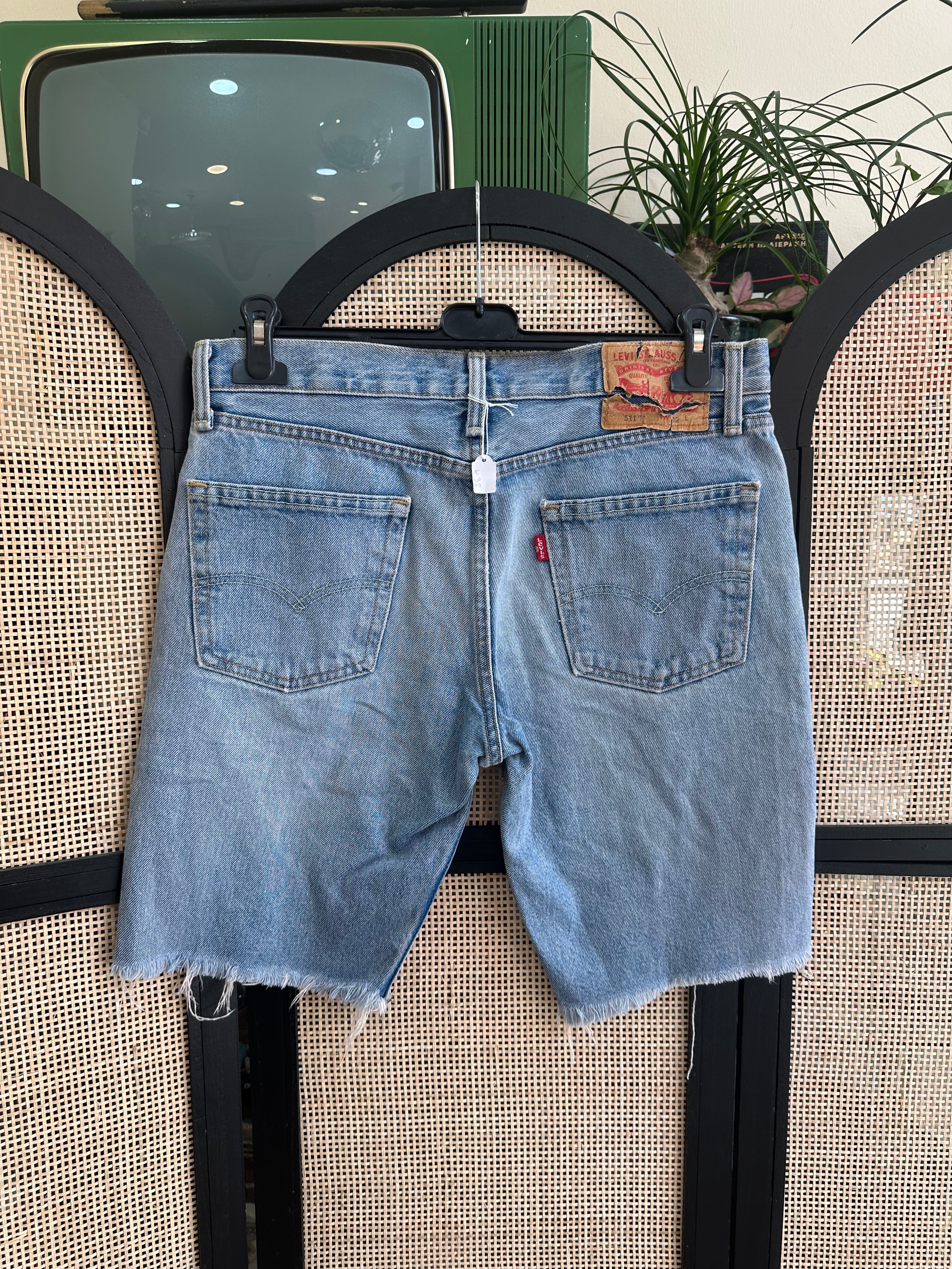 Levi’s 511 denim shorts W32
