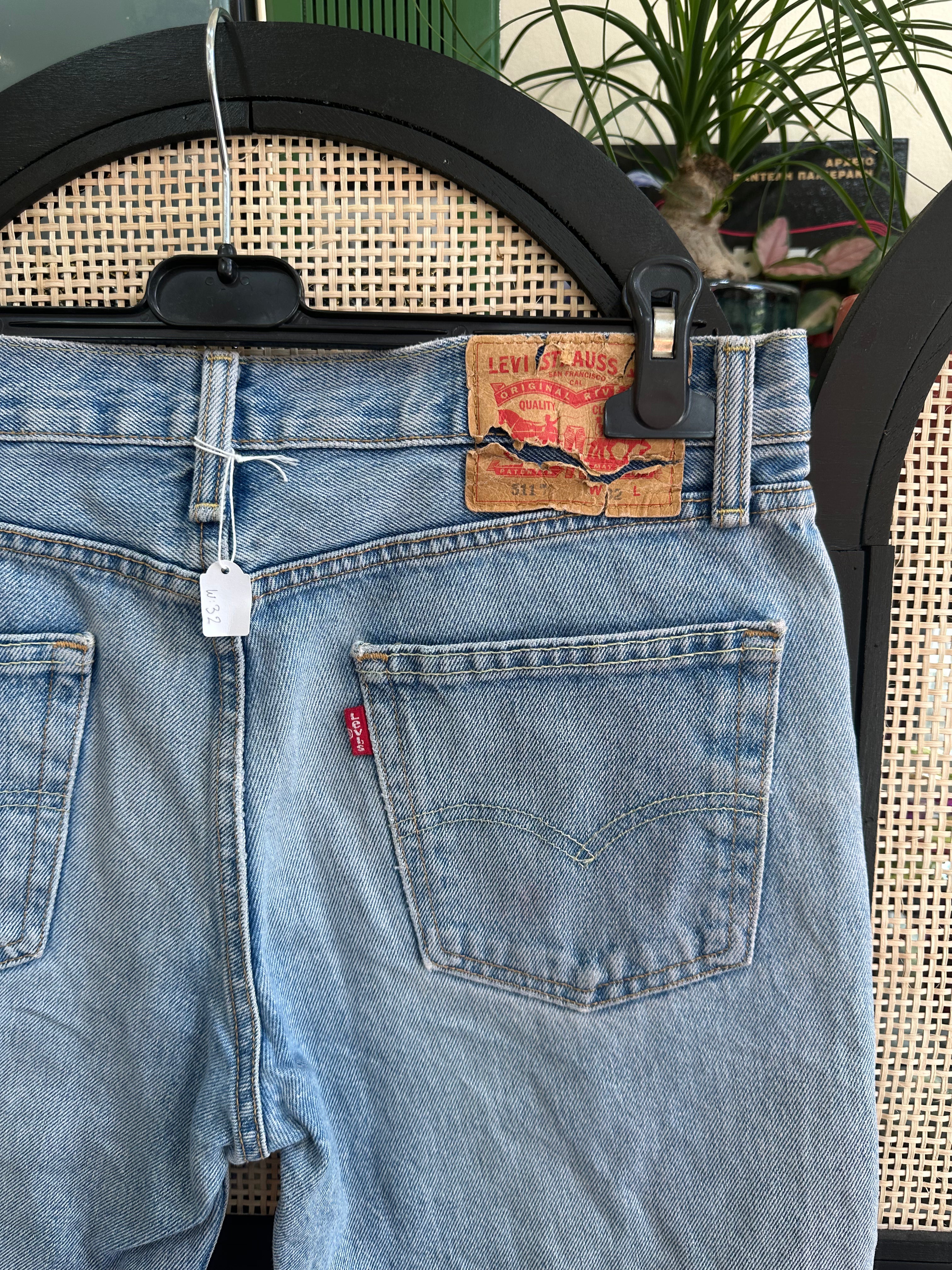 Levi’s 511 denim shorts W32
