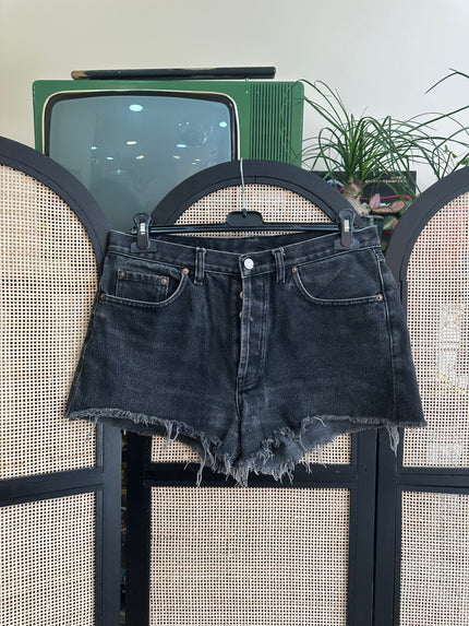 Levi’s 501 denim hot shorts W33