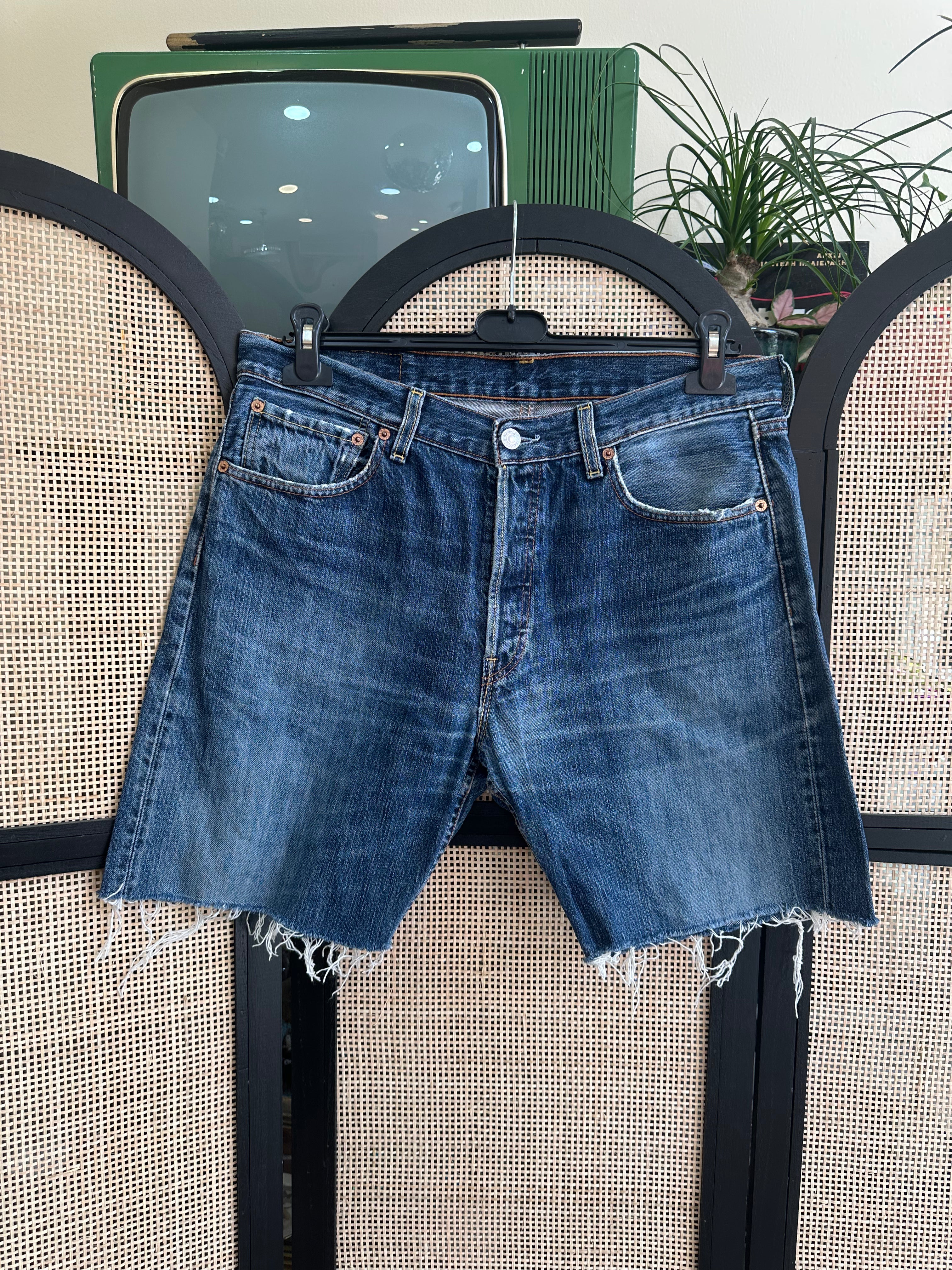 Levi’s 501 denim shorts W34