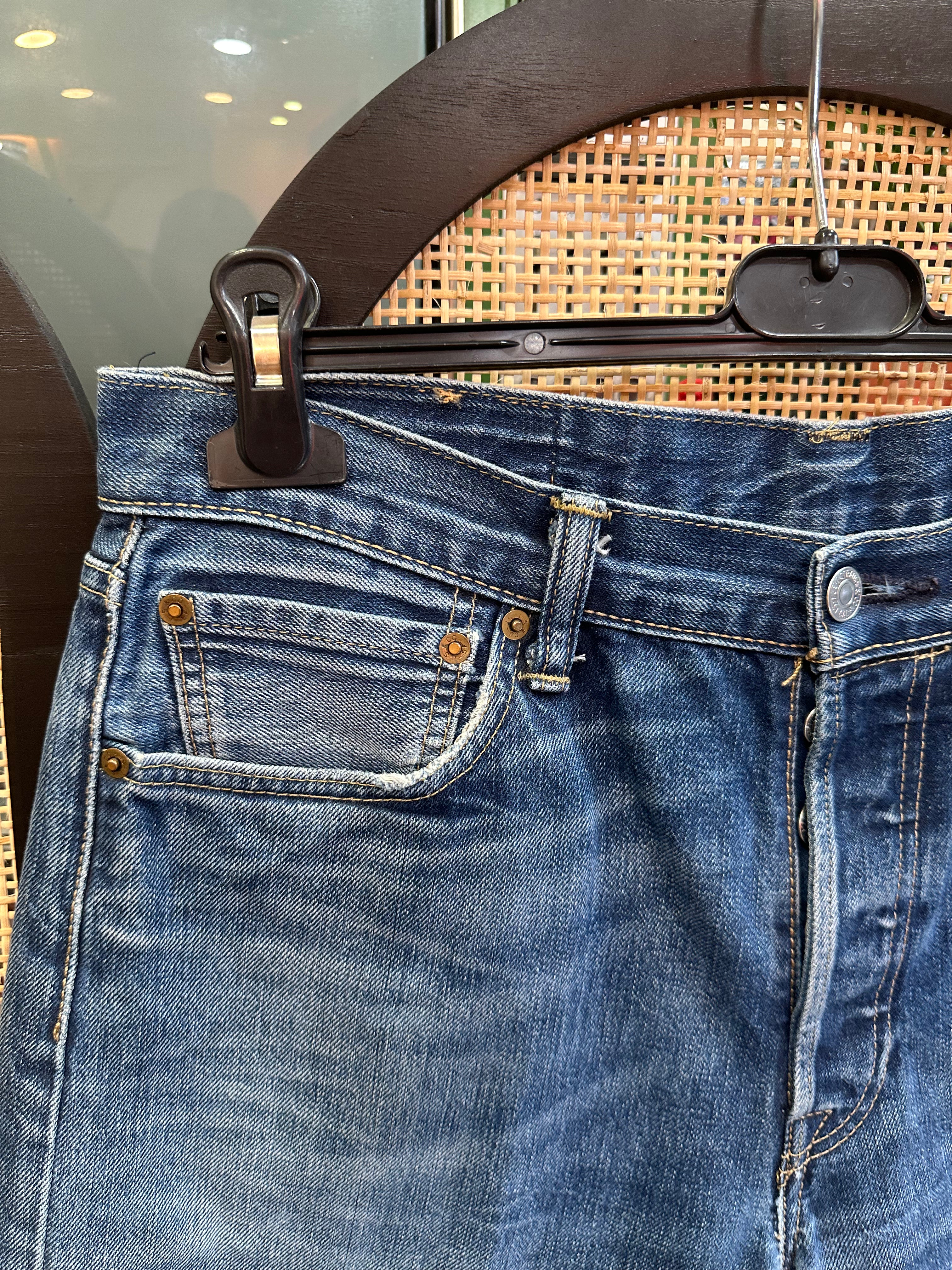 Levi’s denim shorts