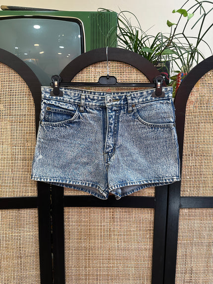 Super cute high waisted shorts