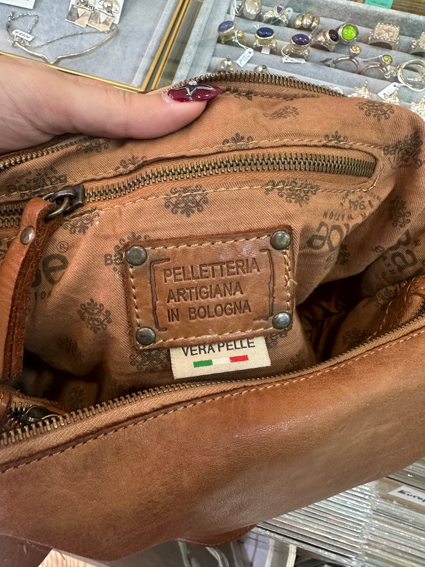 Vintage Bayside leather shoulder bag