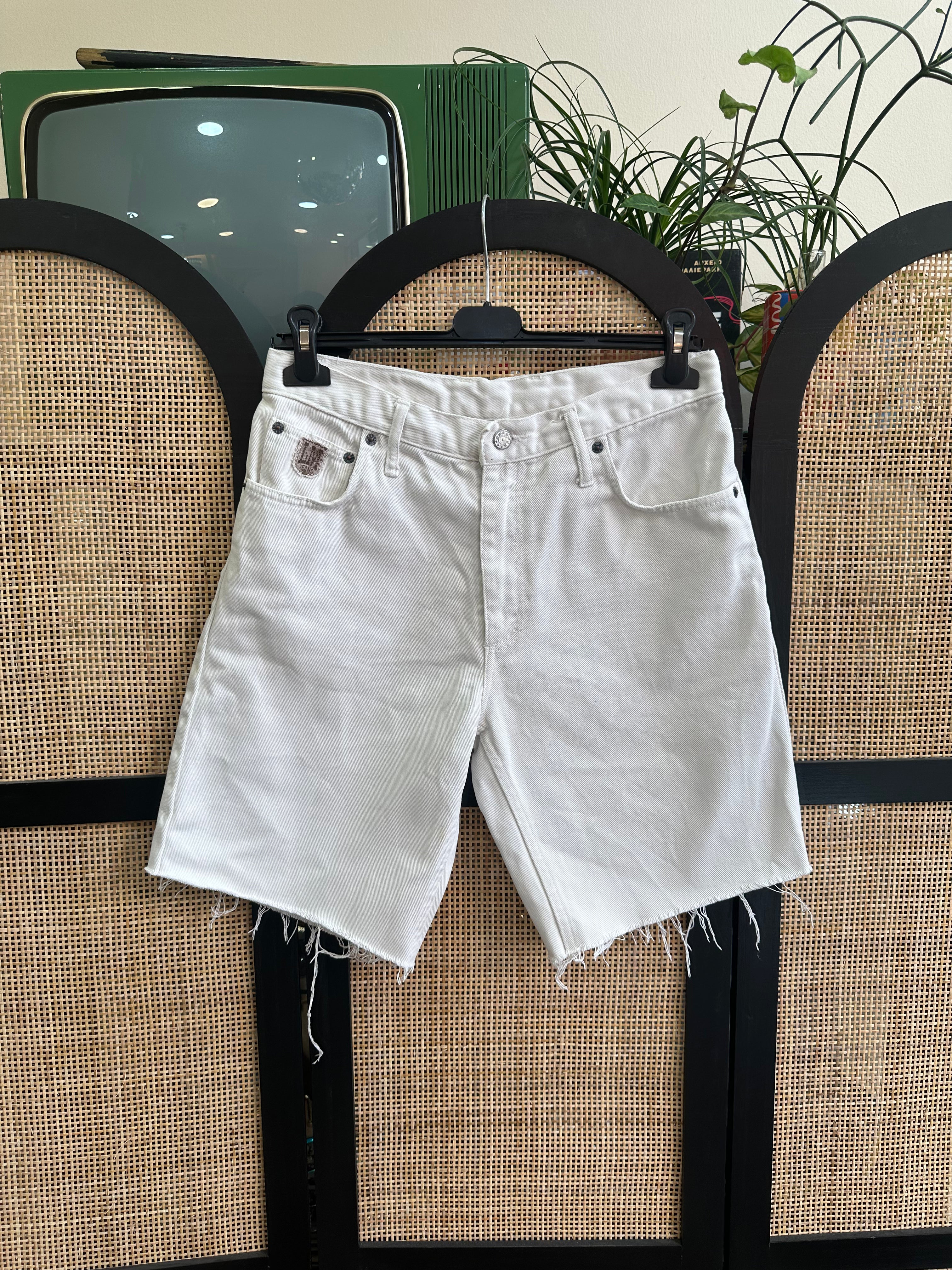 Vintage white high waisted denim shorts