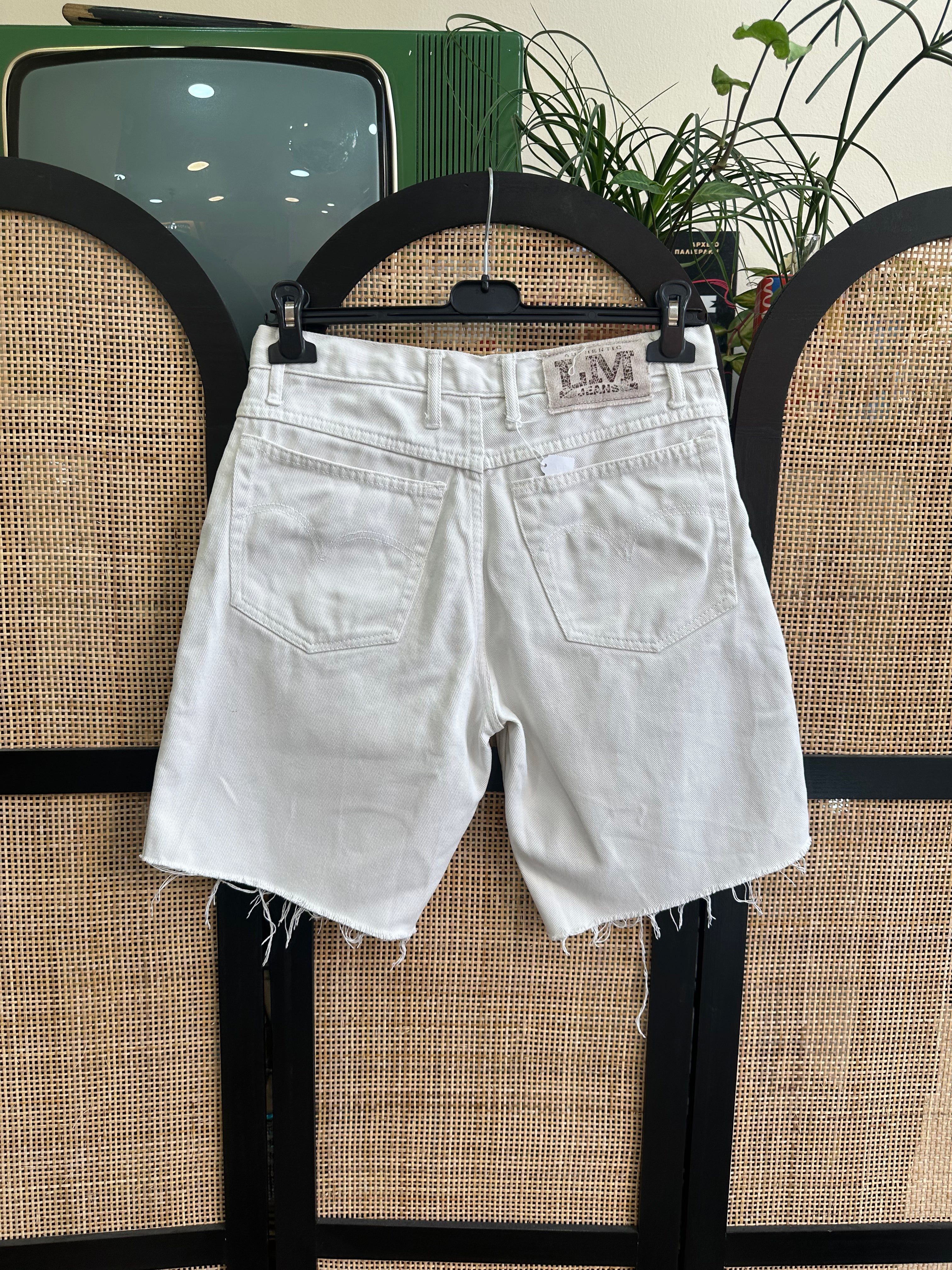 Vintage white high waisted denim shorts