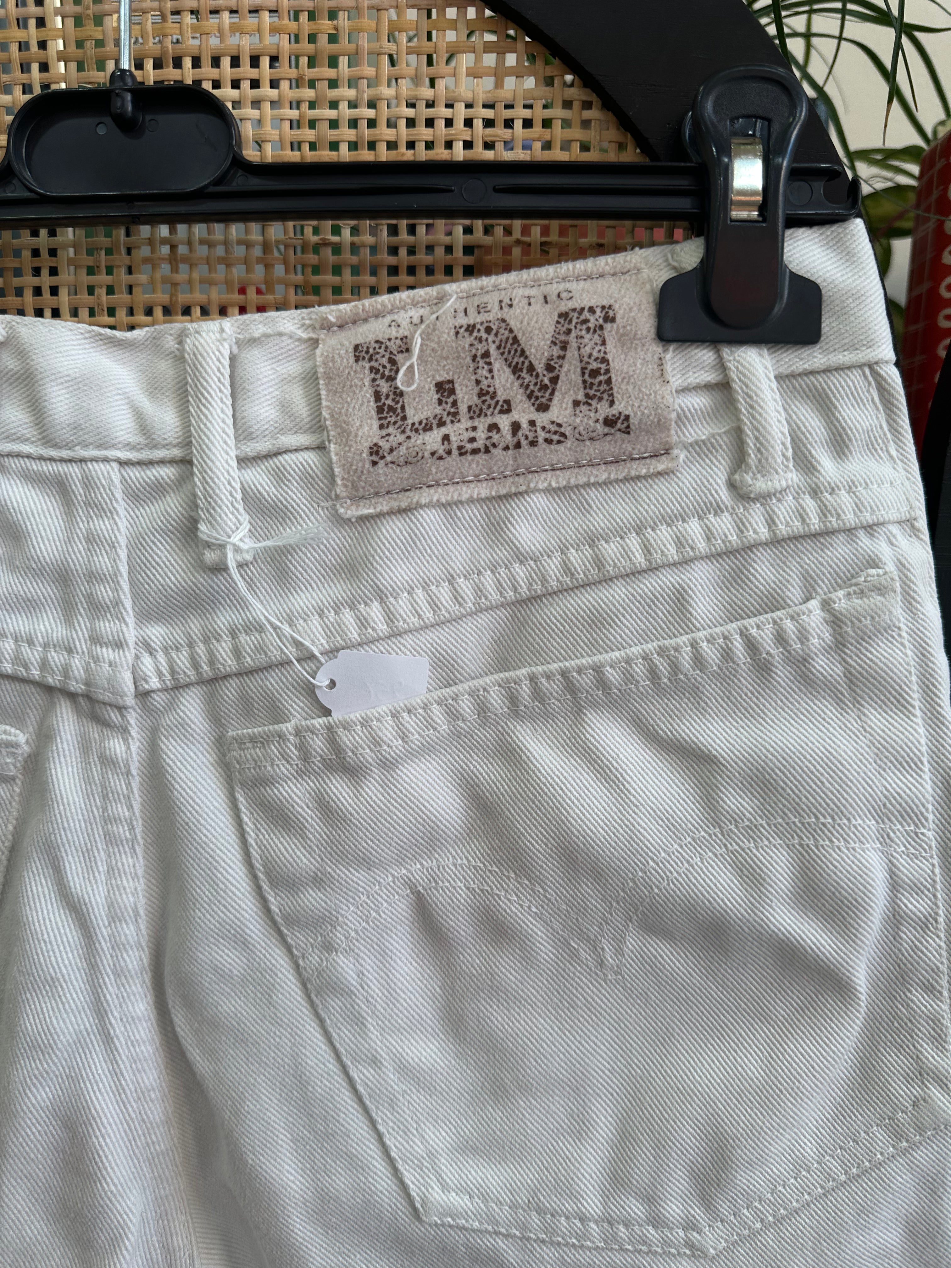 Vintage white high waisted denim shorts
