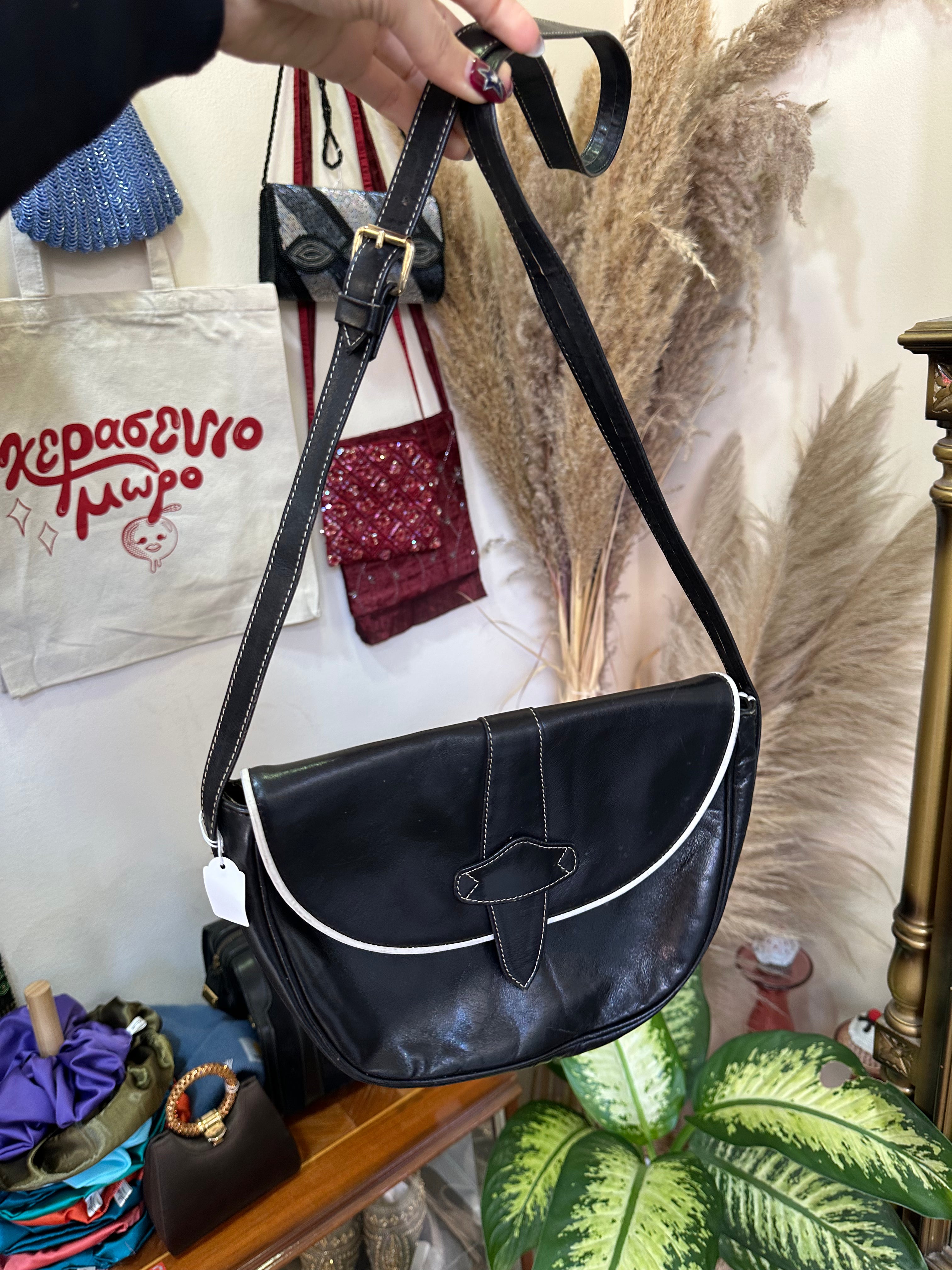 Vintage leather cross body bag