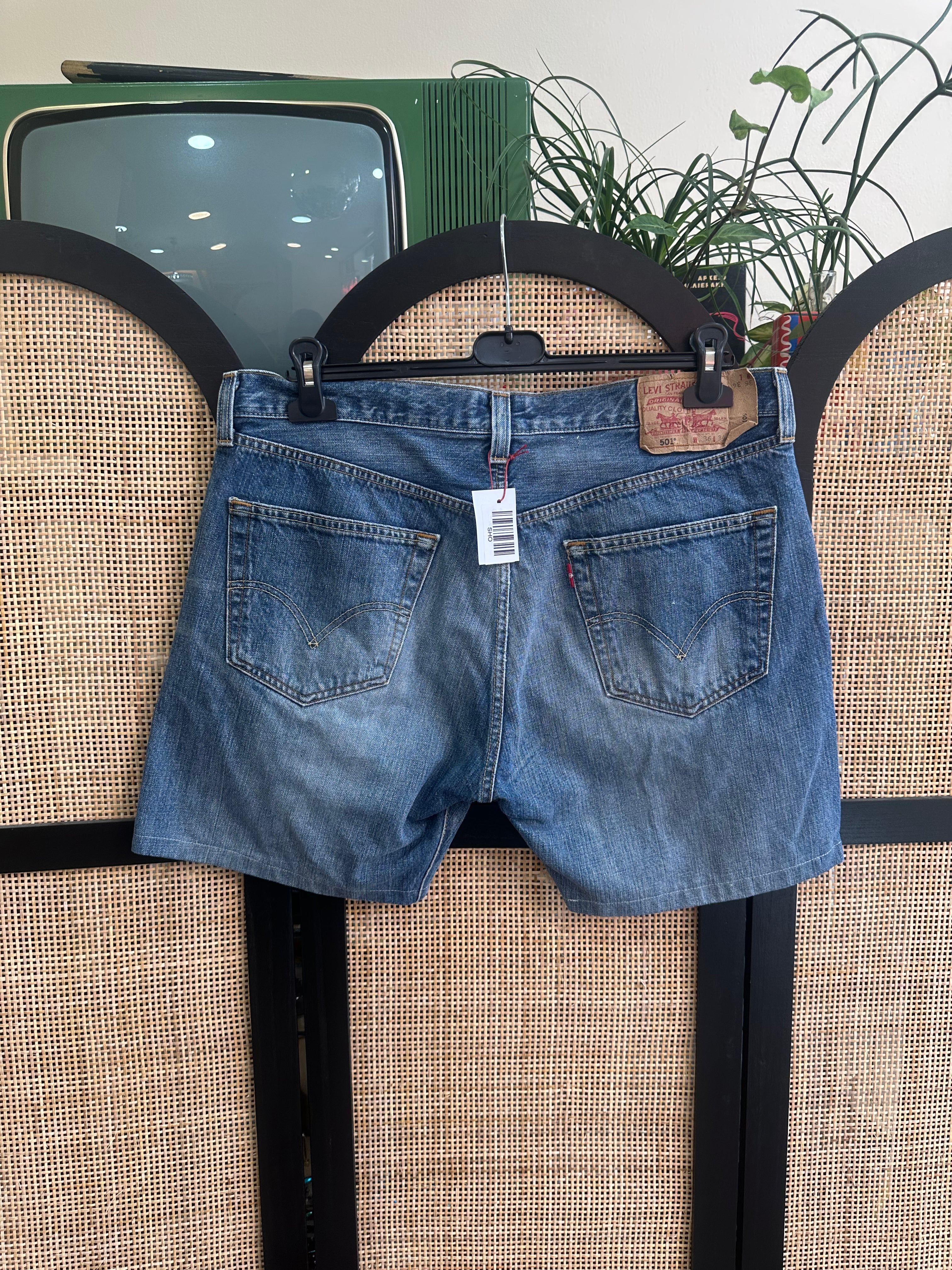 Levi’s 501 denim shorts