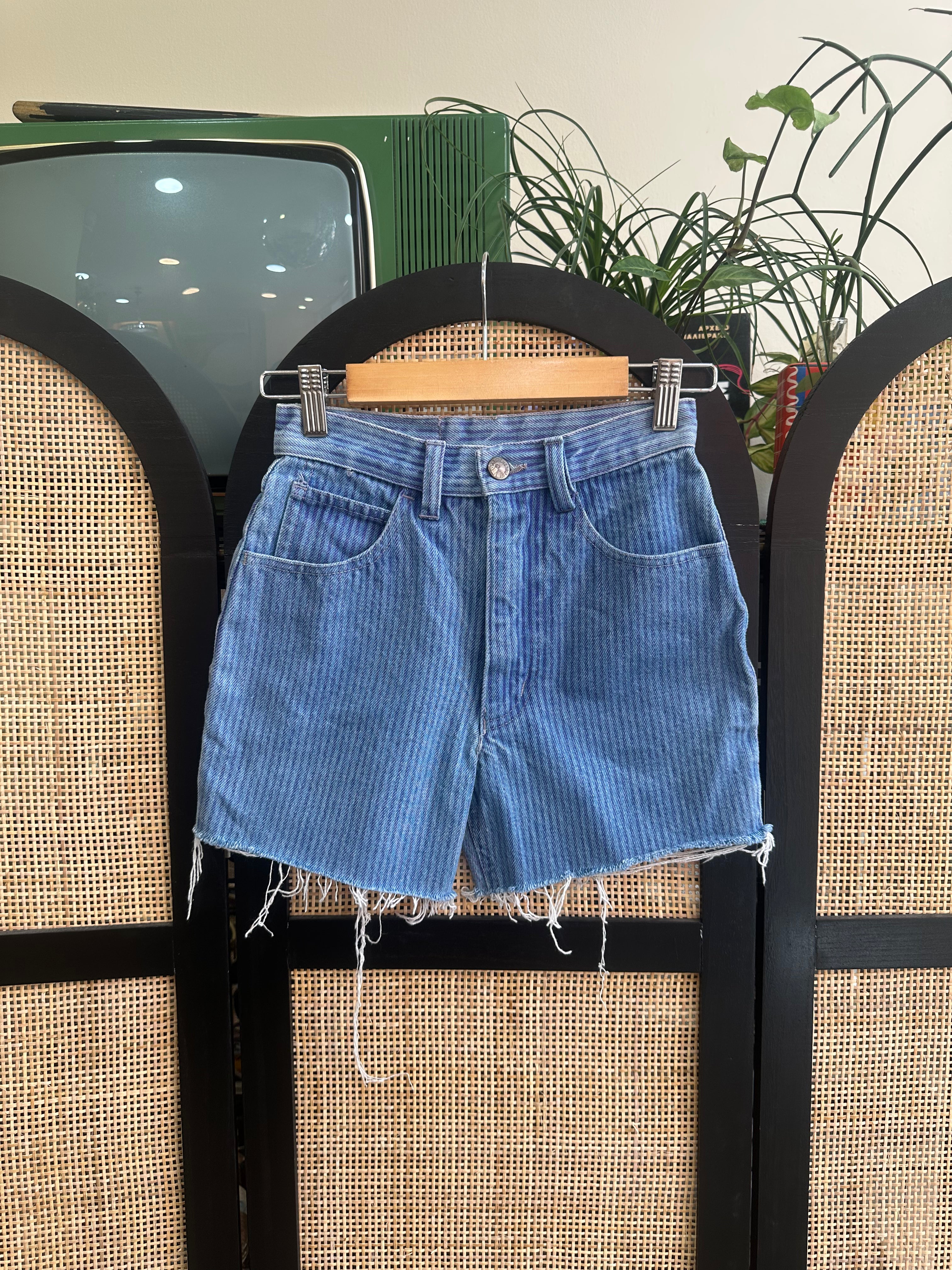 Vintage Americanino high waisted striped shorts