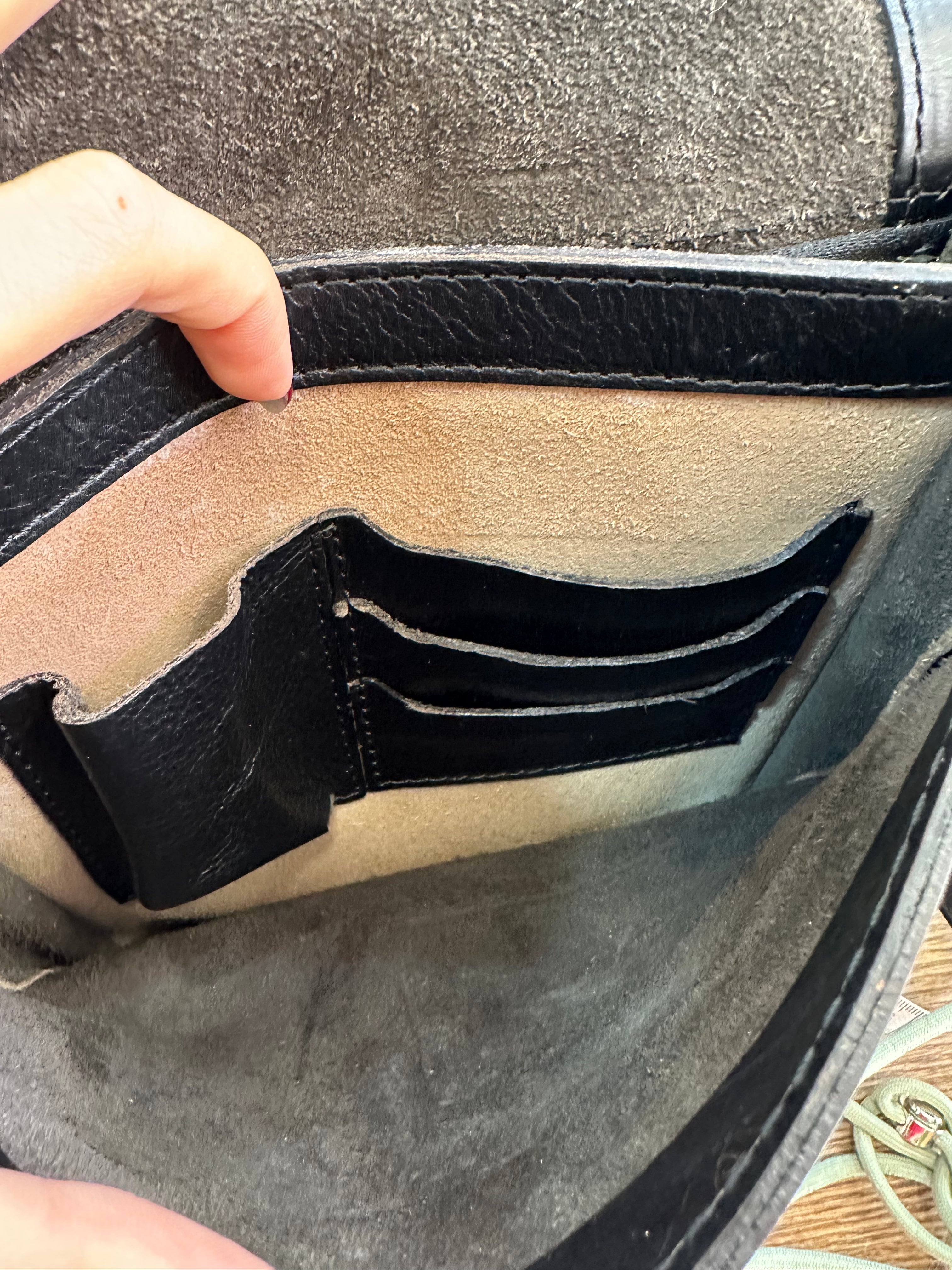 Italian vintage real leather cross body bag with adjustable strap