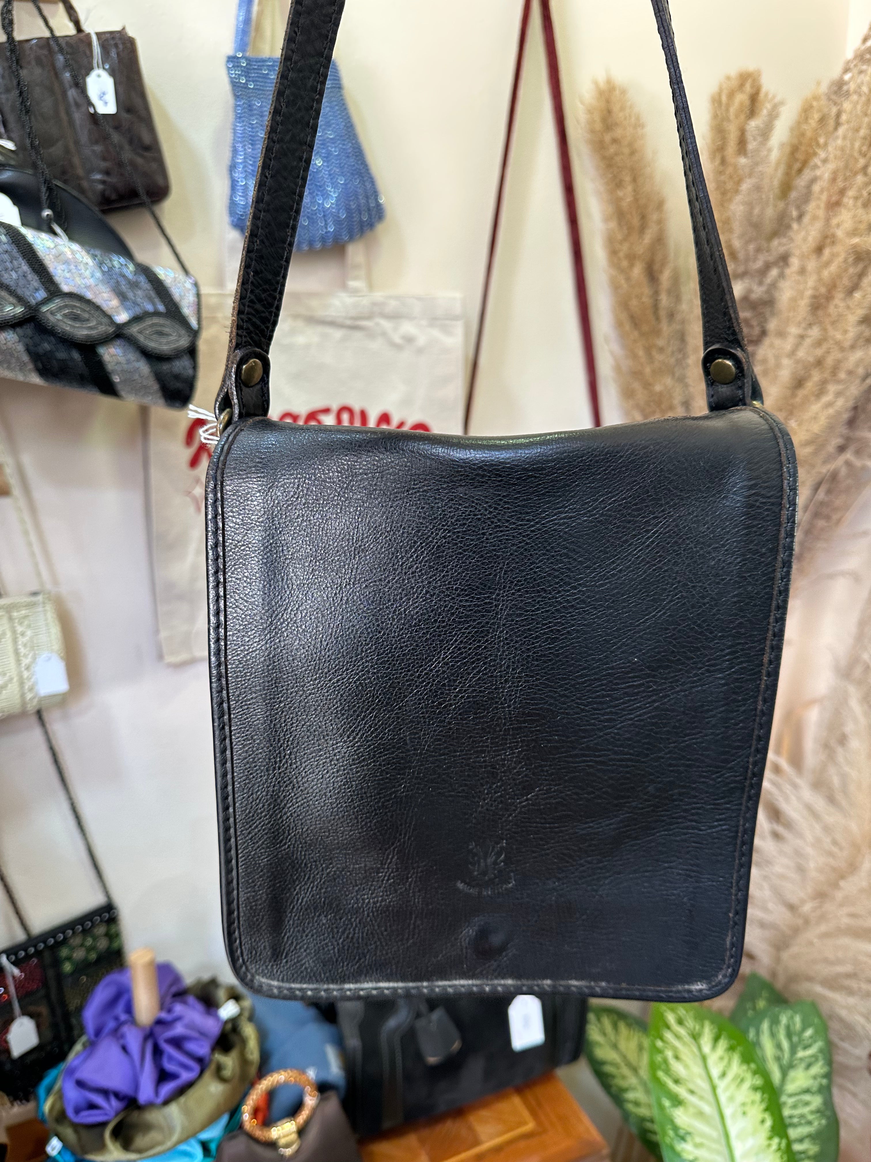 Italian vintage real leather cross body bag with adjustable strap